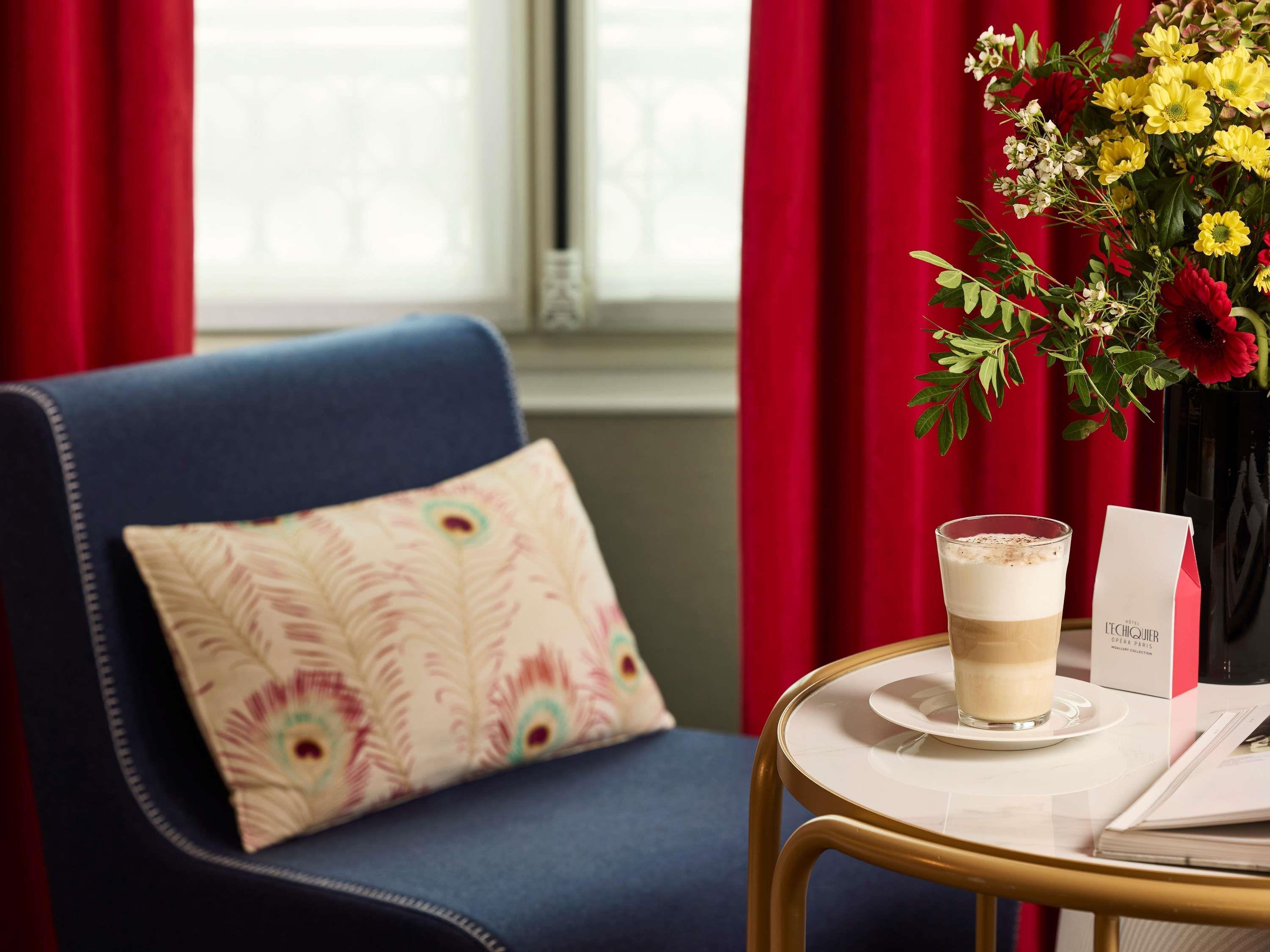 Double Classic Queen Bed