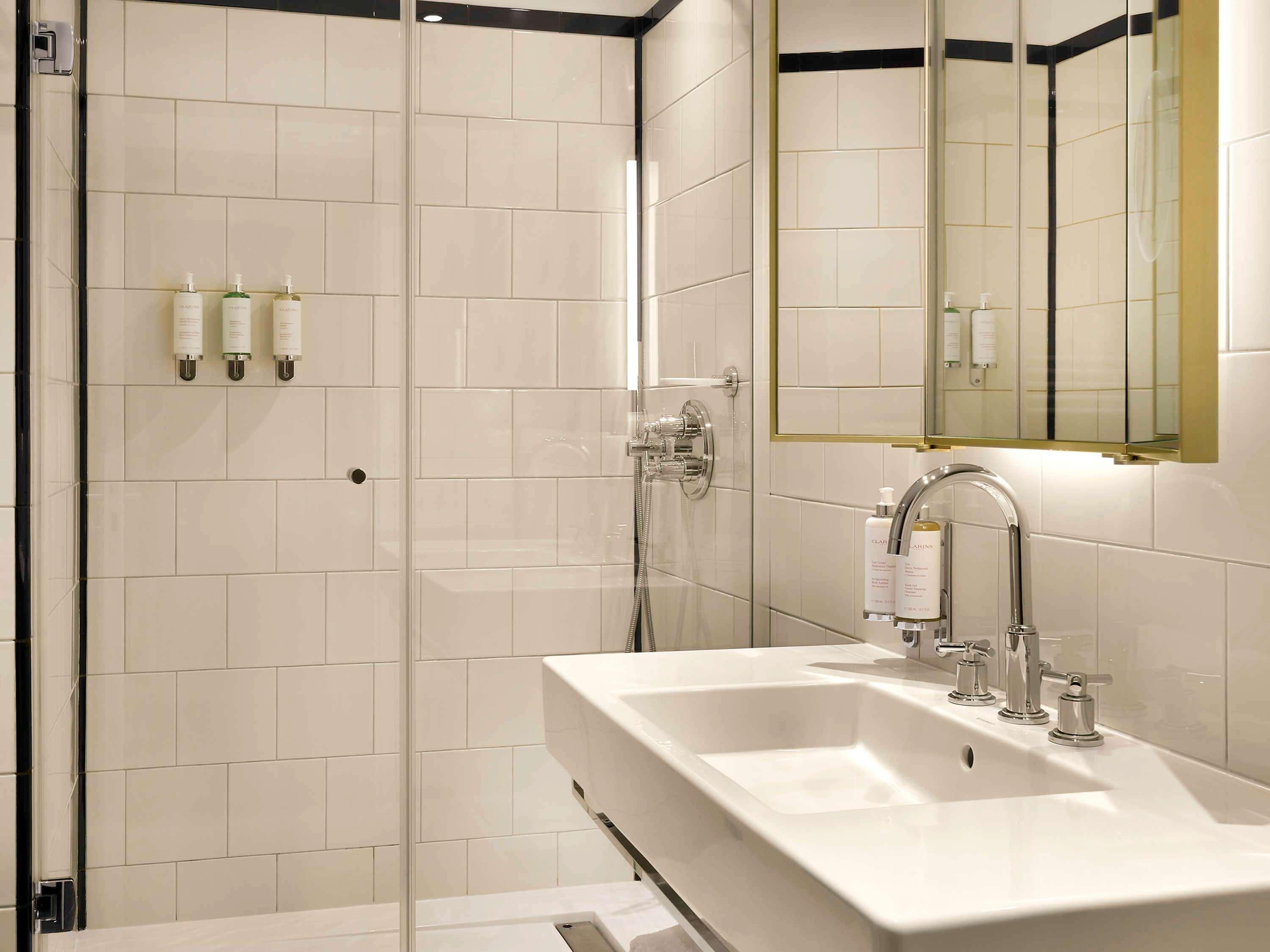 Junior Suite King Size Bed