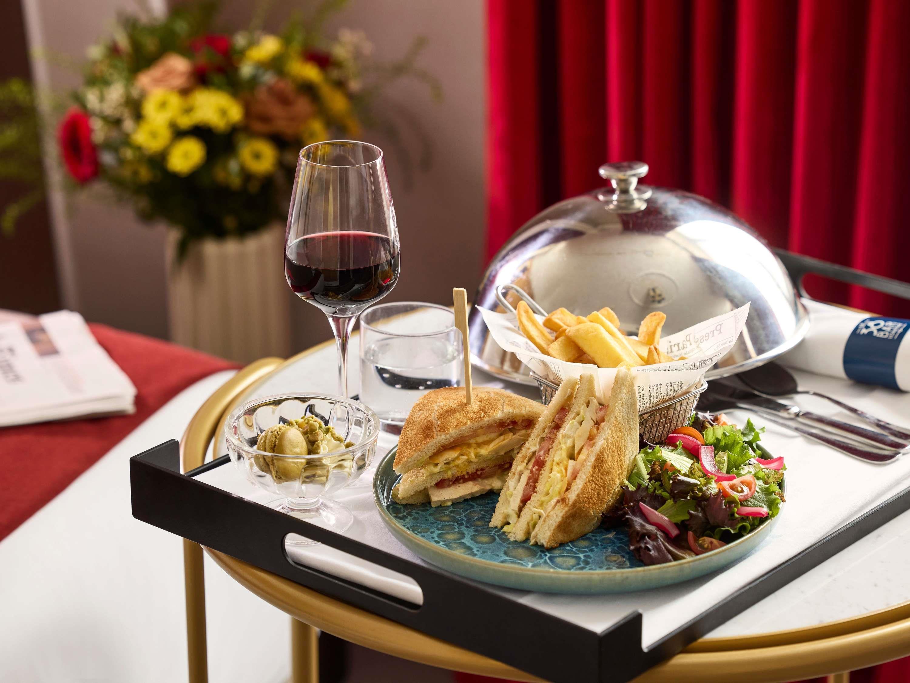 Junior Suite King Size Bed