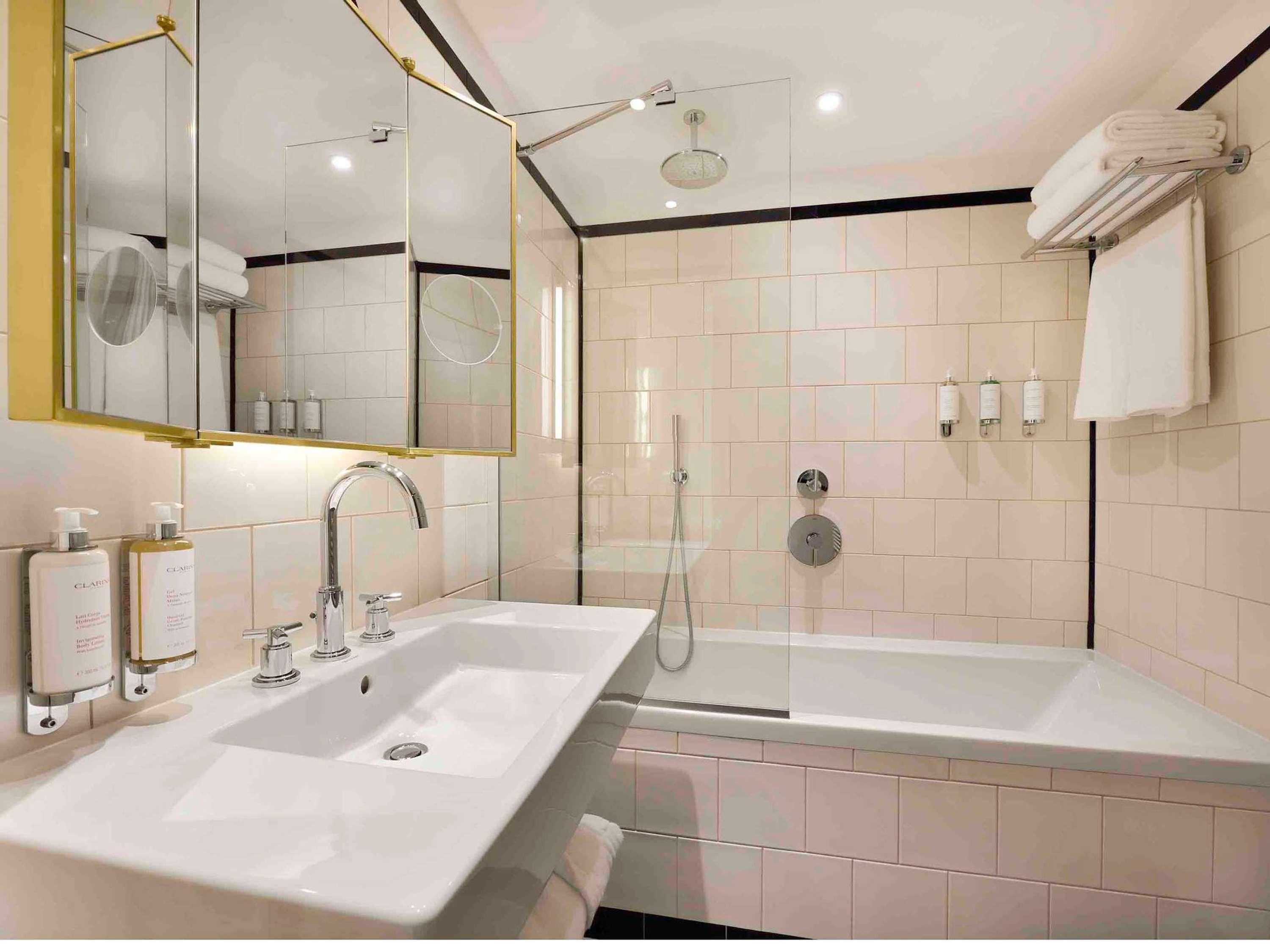 Double Deluxe with Views