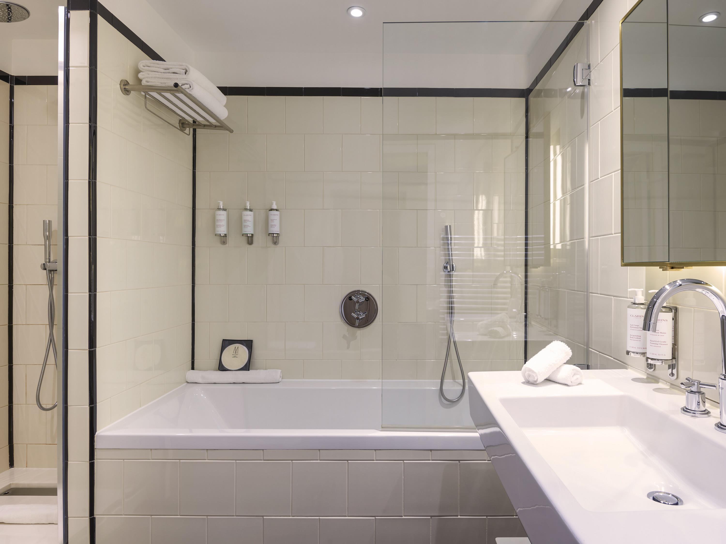 Junior Suite King Size Bed