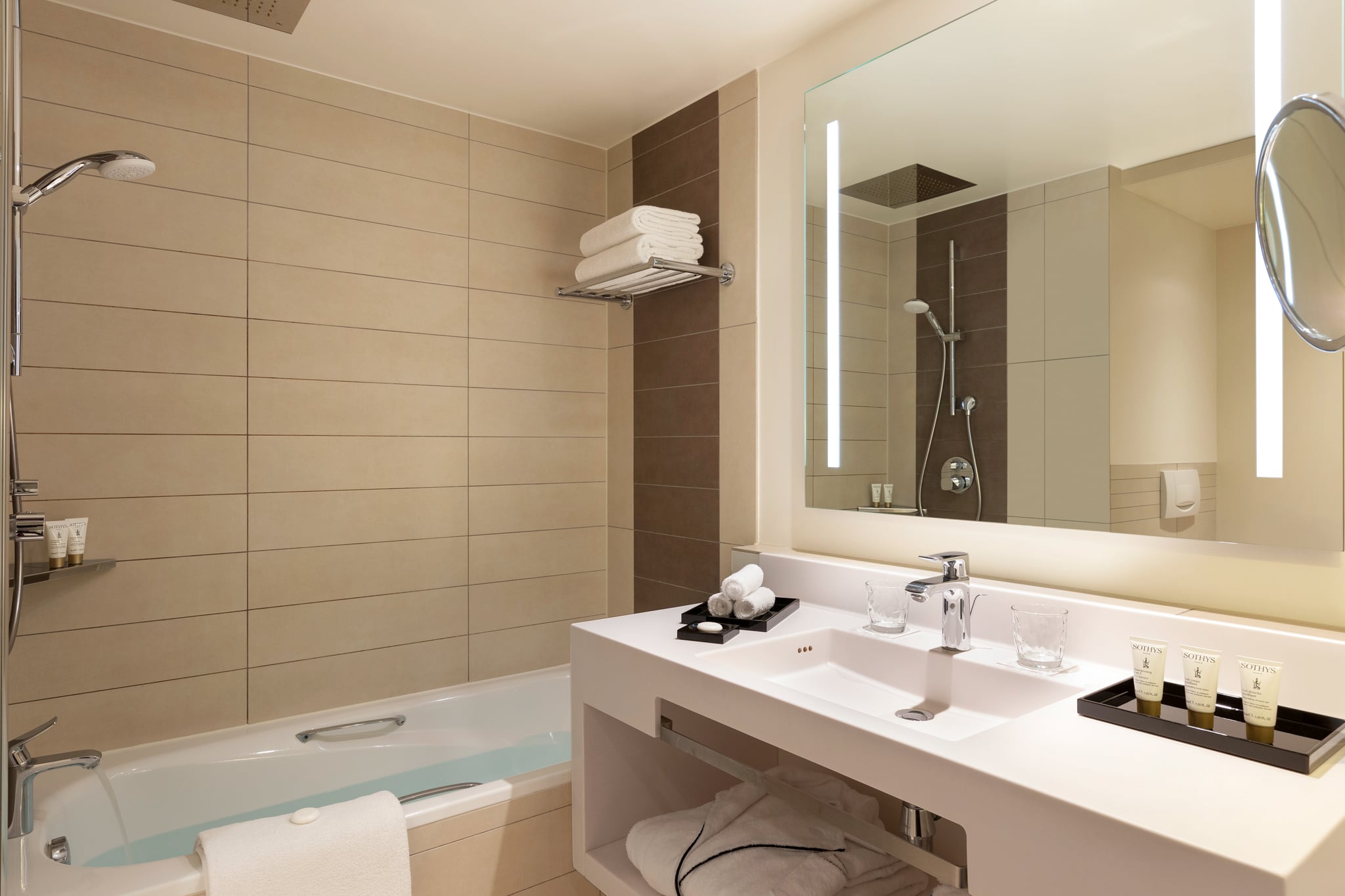 Family Room Connecting Room