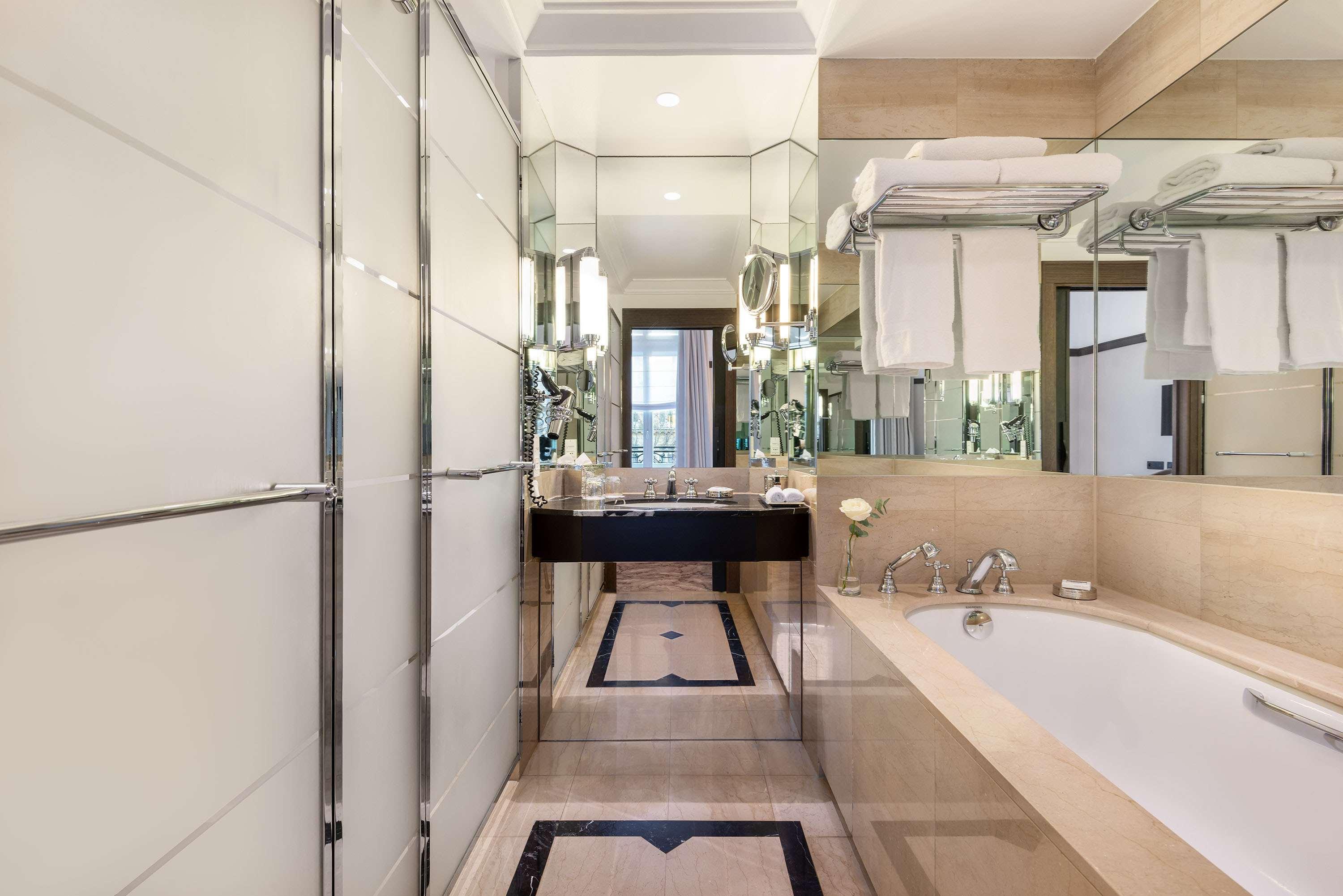 Junior Suite Standard