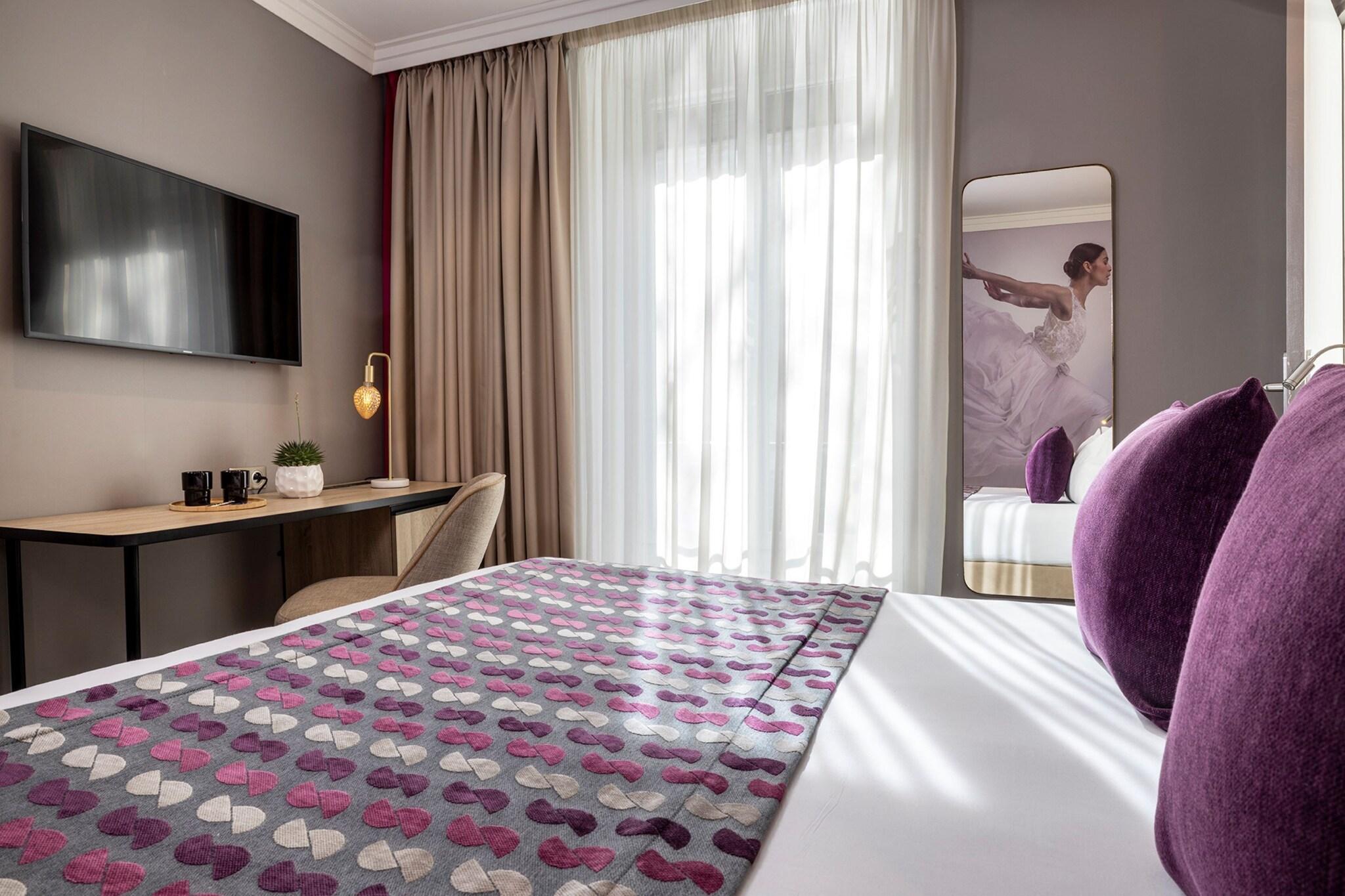 Double Superior City View