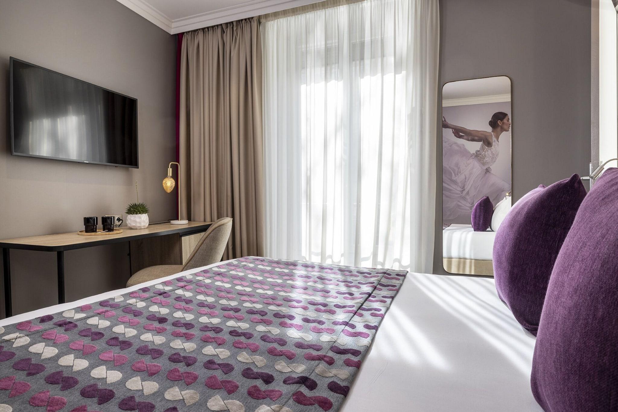 Double Superior City View