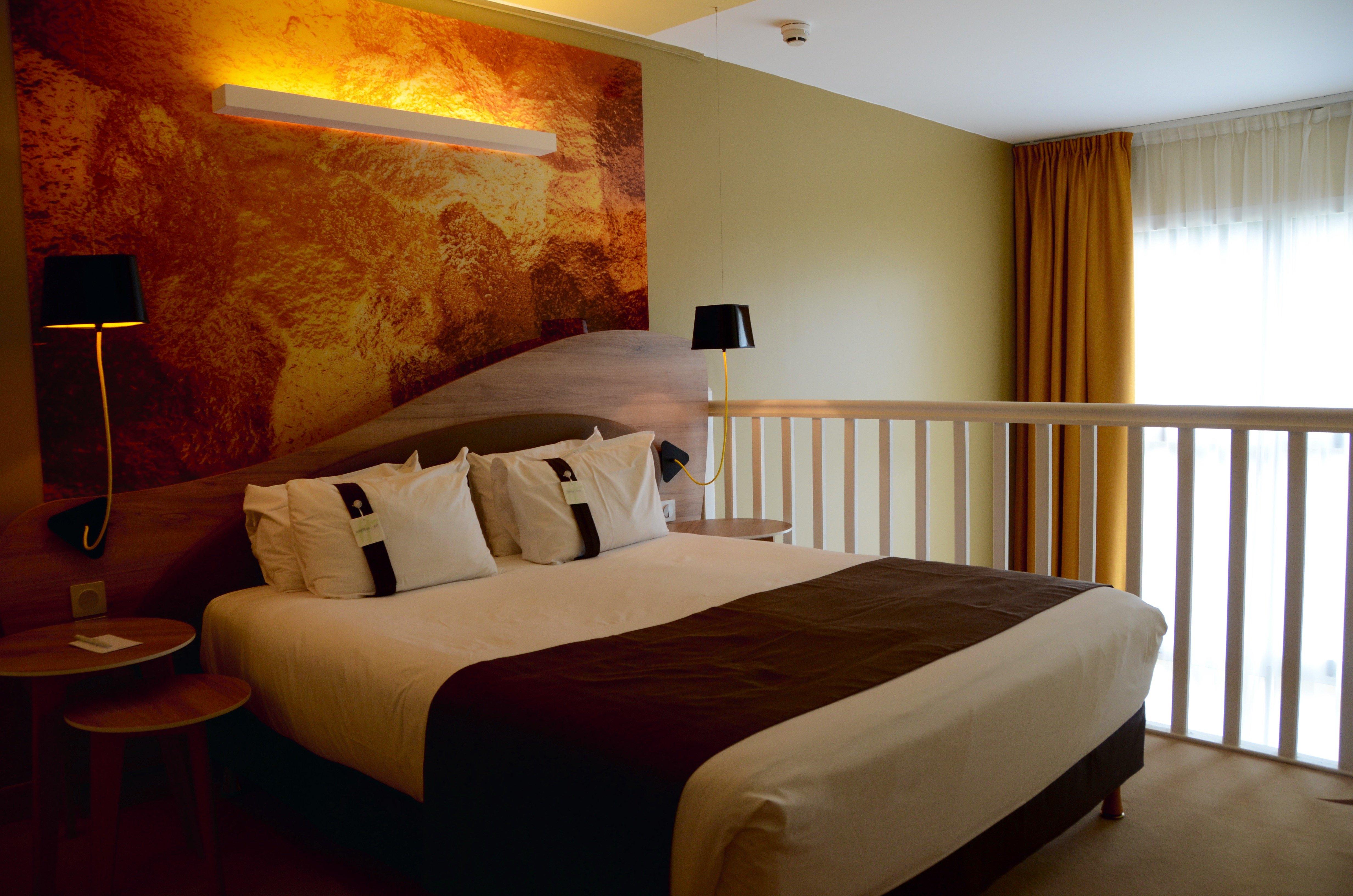 Suite Queen Size Bed