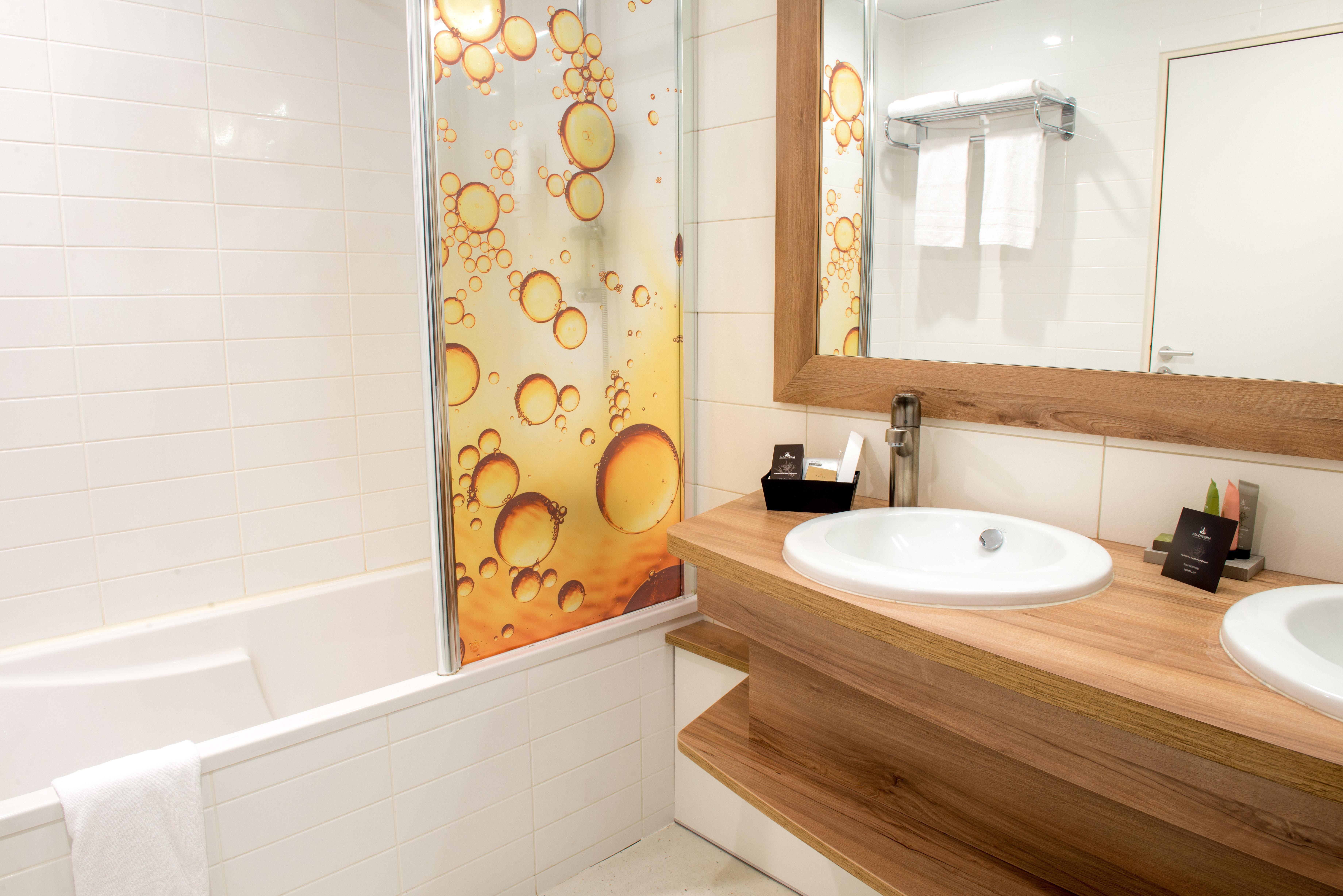 Suite Queen Size Bed