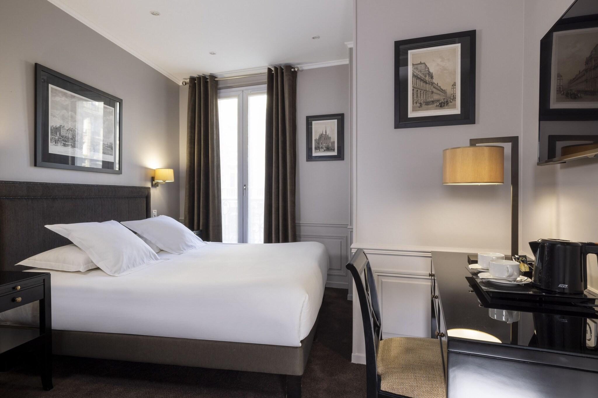 Suite Deluxe Queen Bed