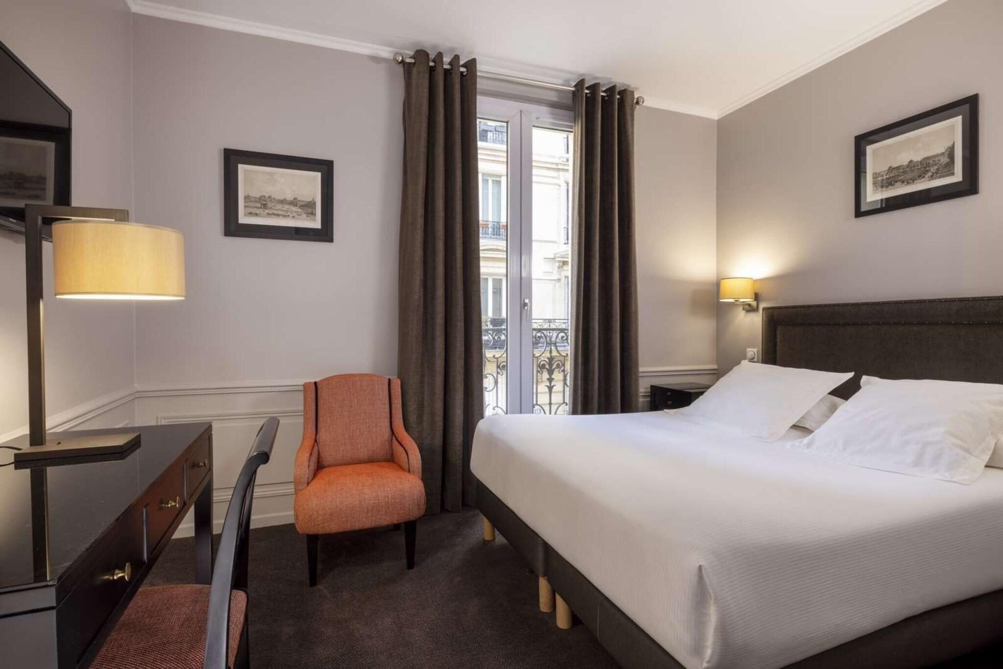 Double Deluxe Two Beds