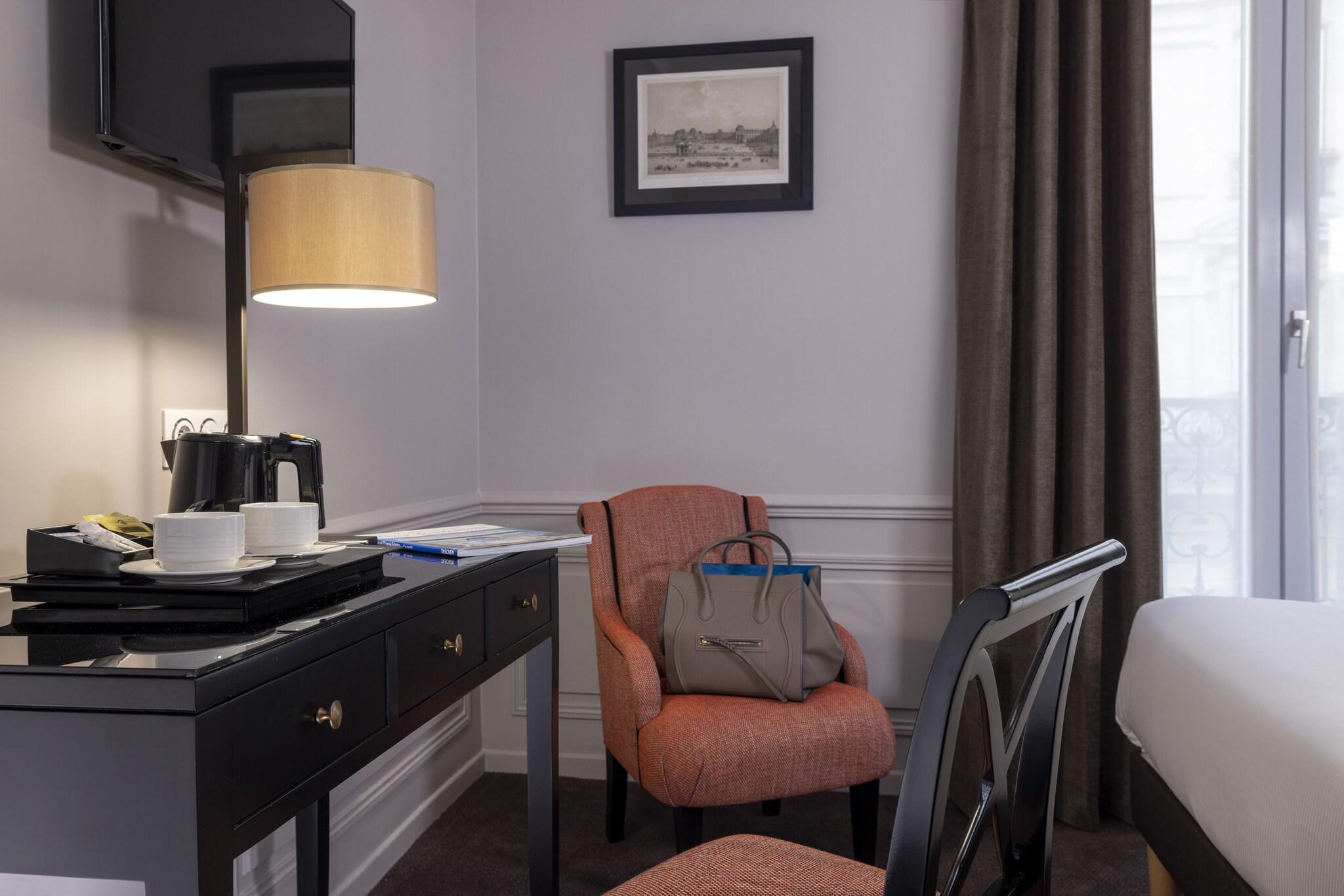 Double Deluxe Queen Bed