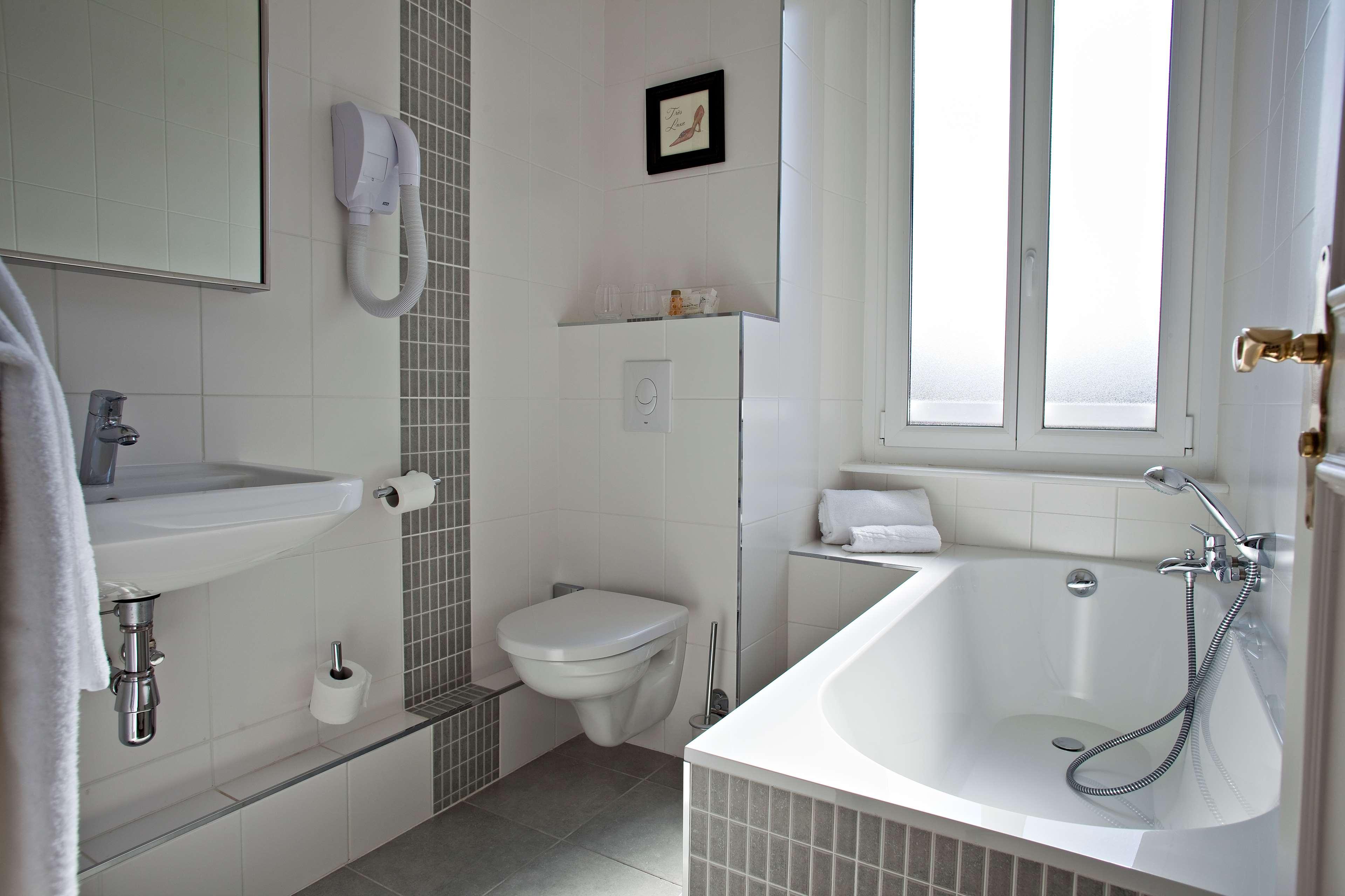 Double Superior Queen Bed