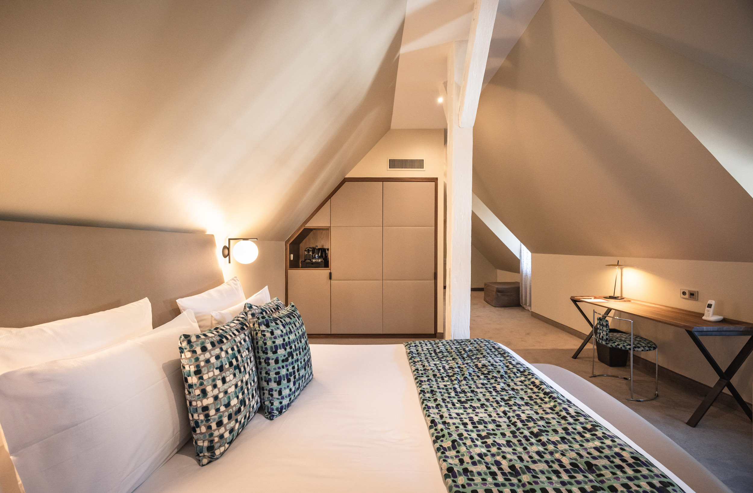 Double or Twin Deluxe