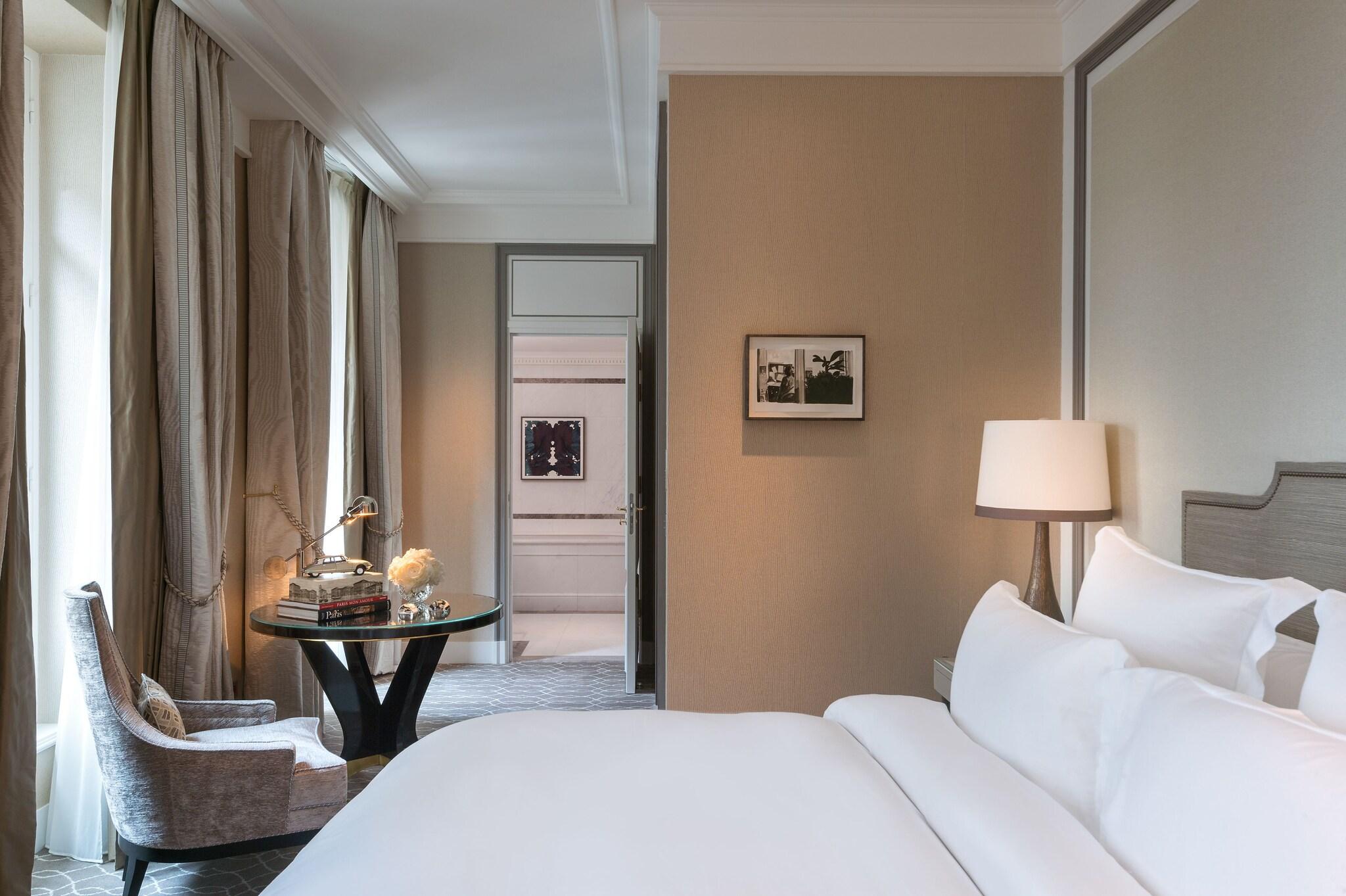 Double Deluxe King Bed