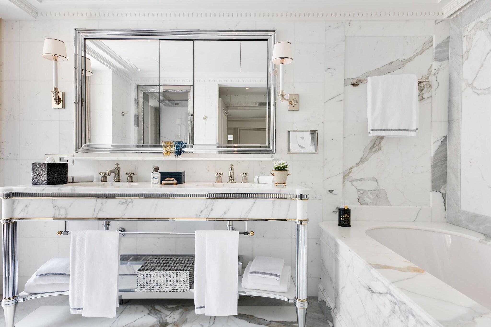 Suite Premier King Bed