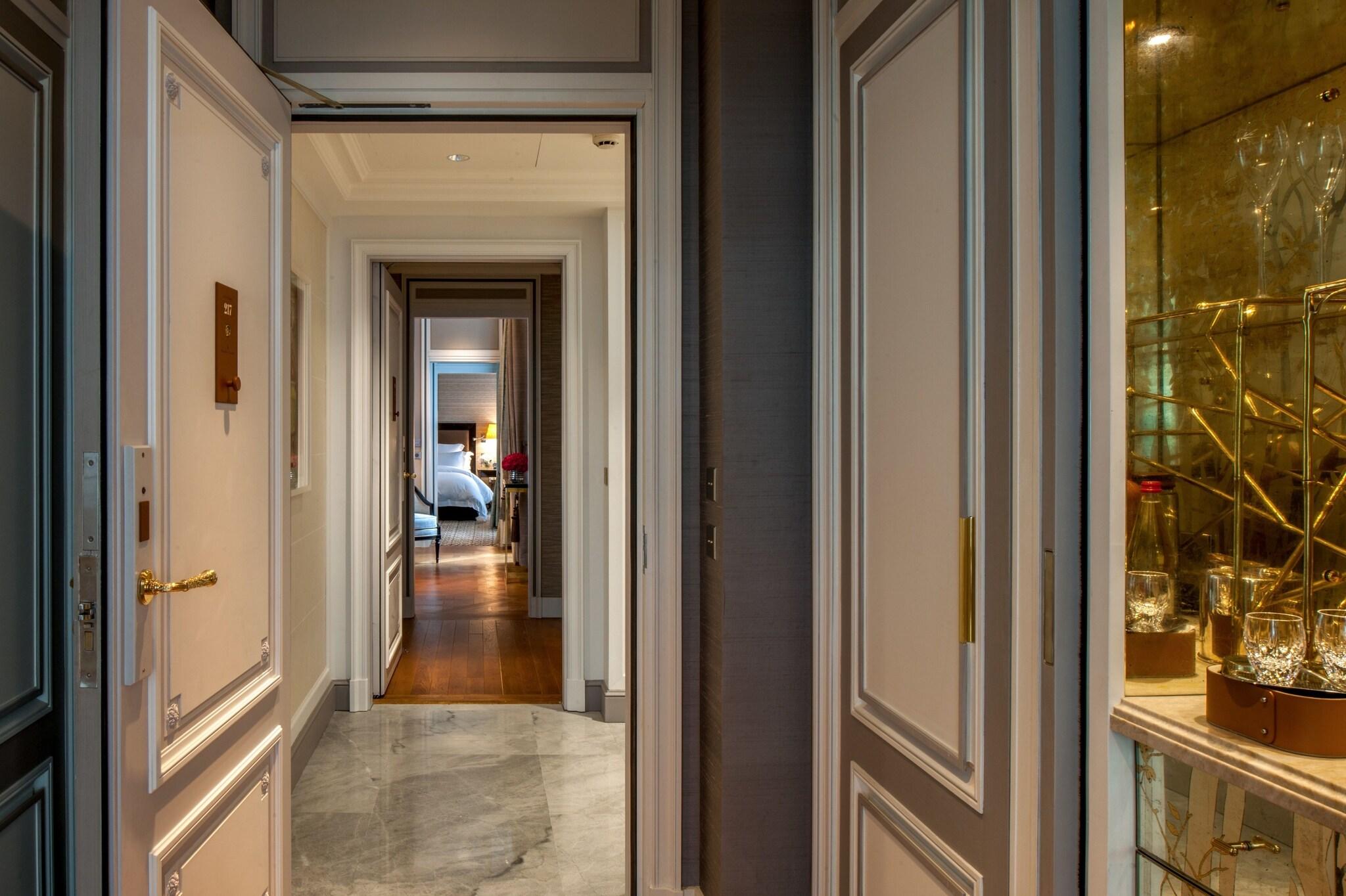 Suite Premier King Bed