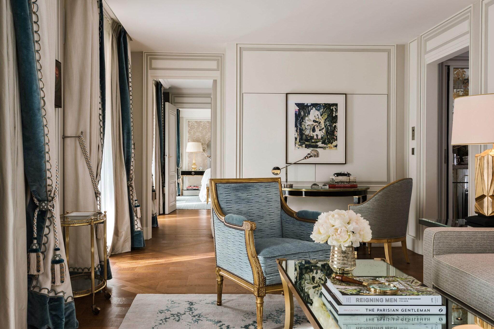 Suite Deluxe King Bed