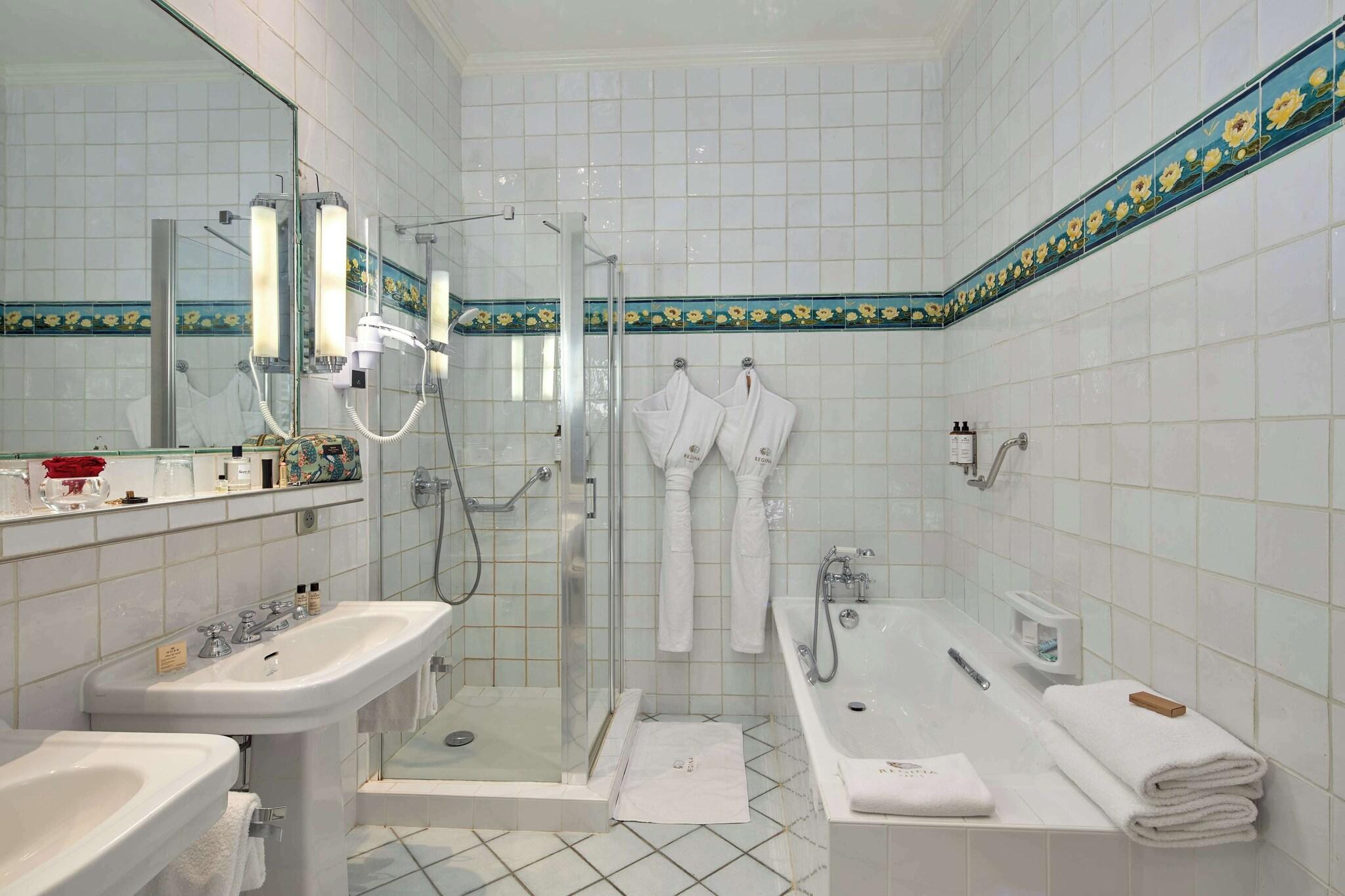 Junior Suite King Size Bed