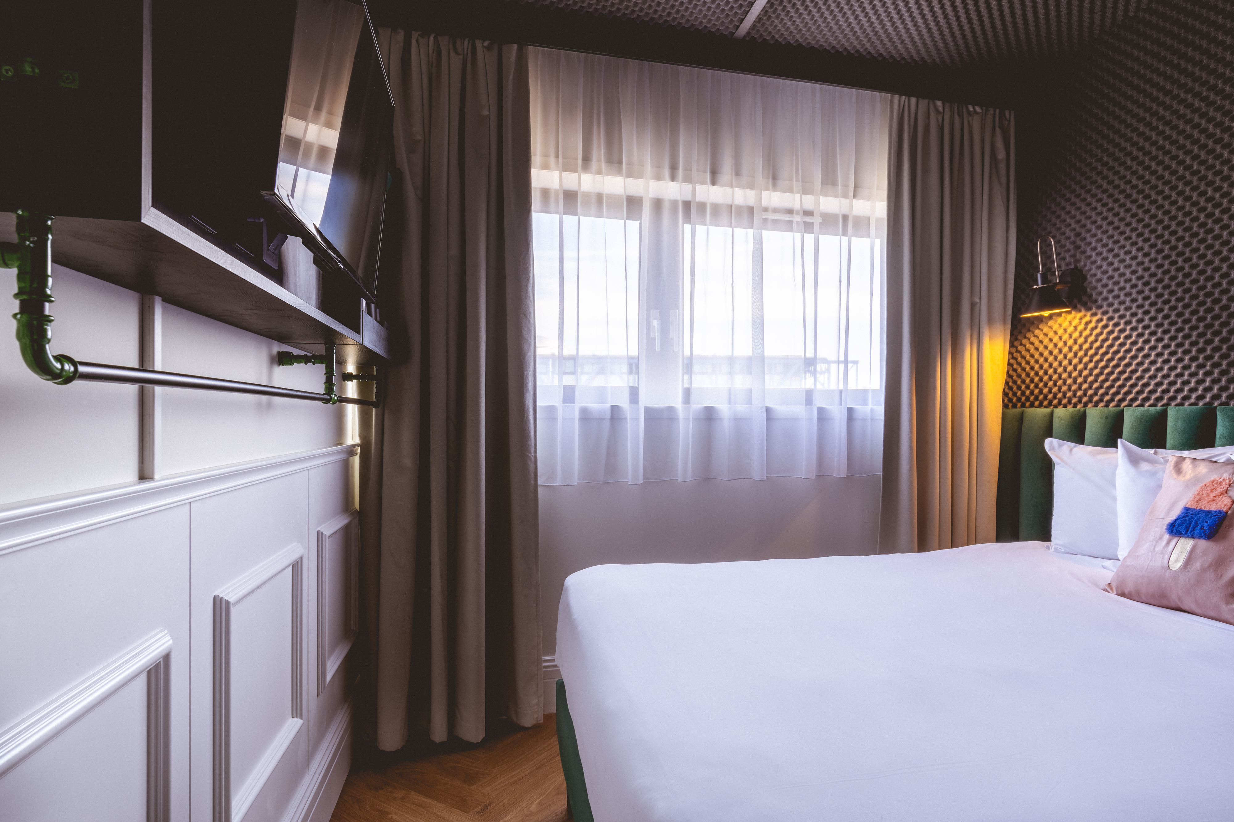 Family Room Superior