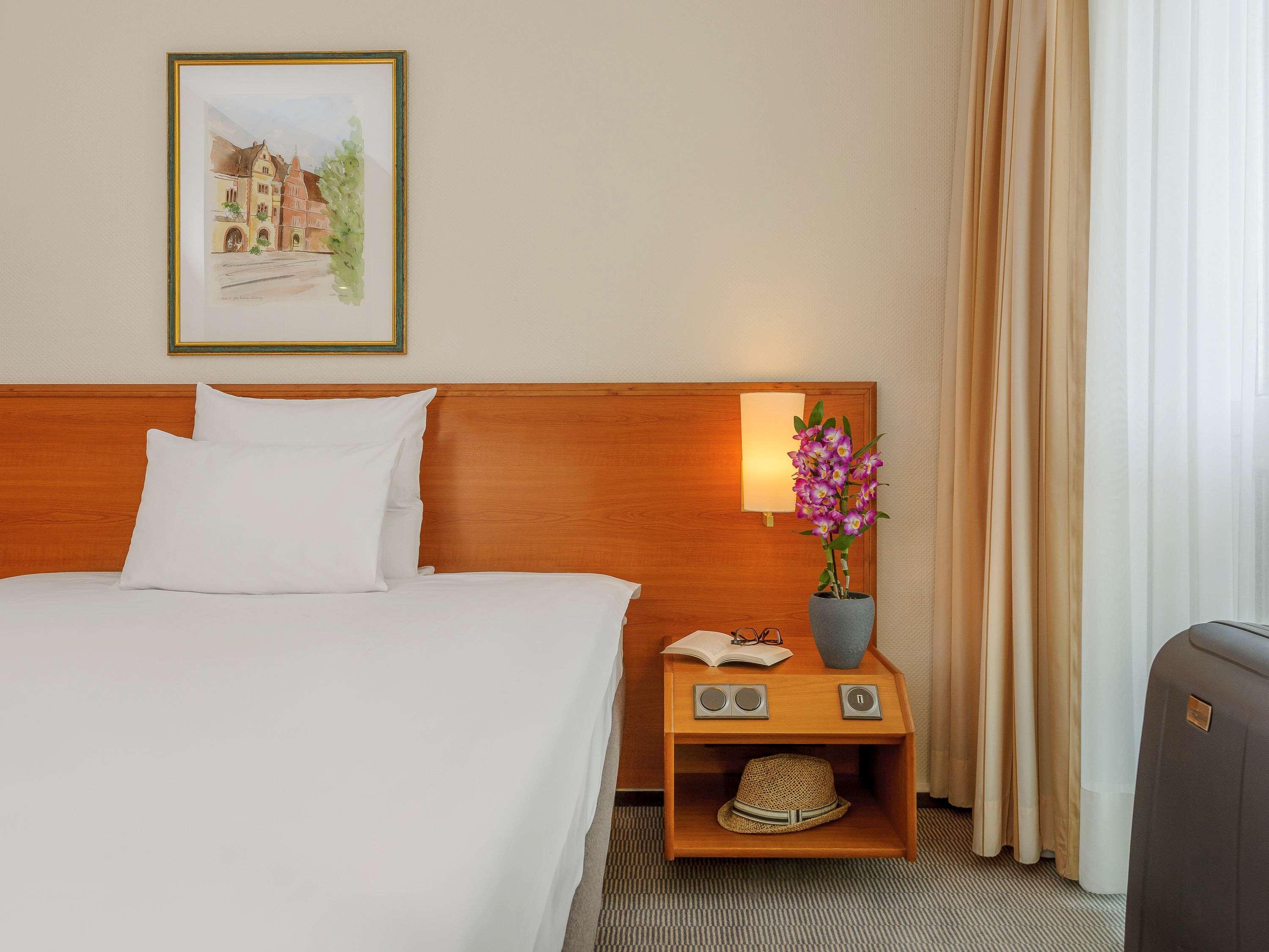 Double Queen Size Bed