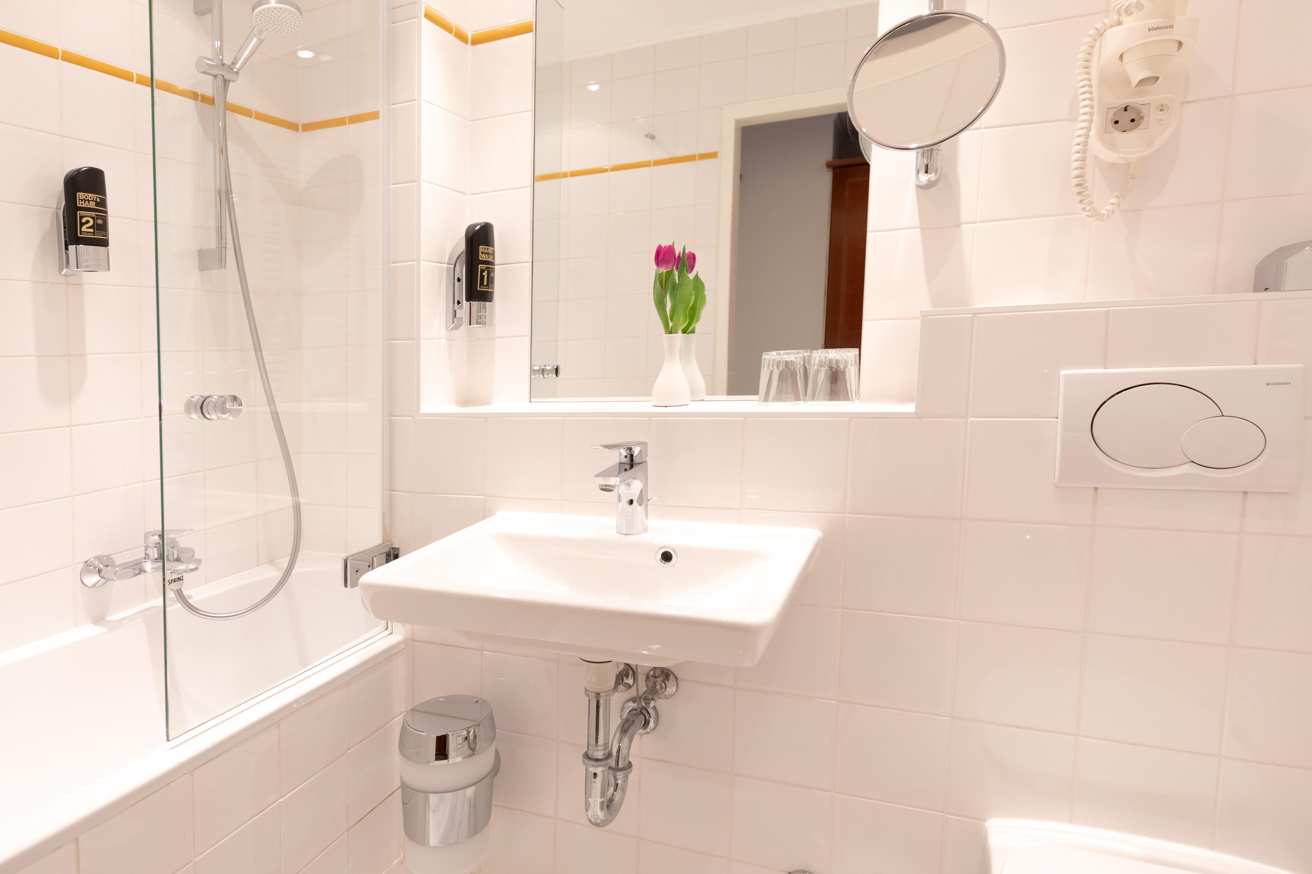 Suite with Kitchenette