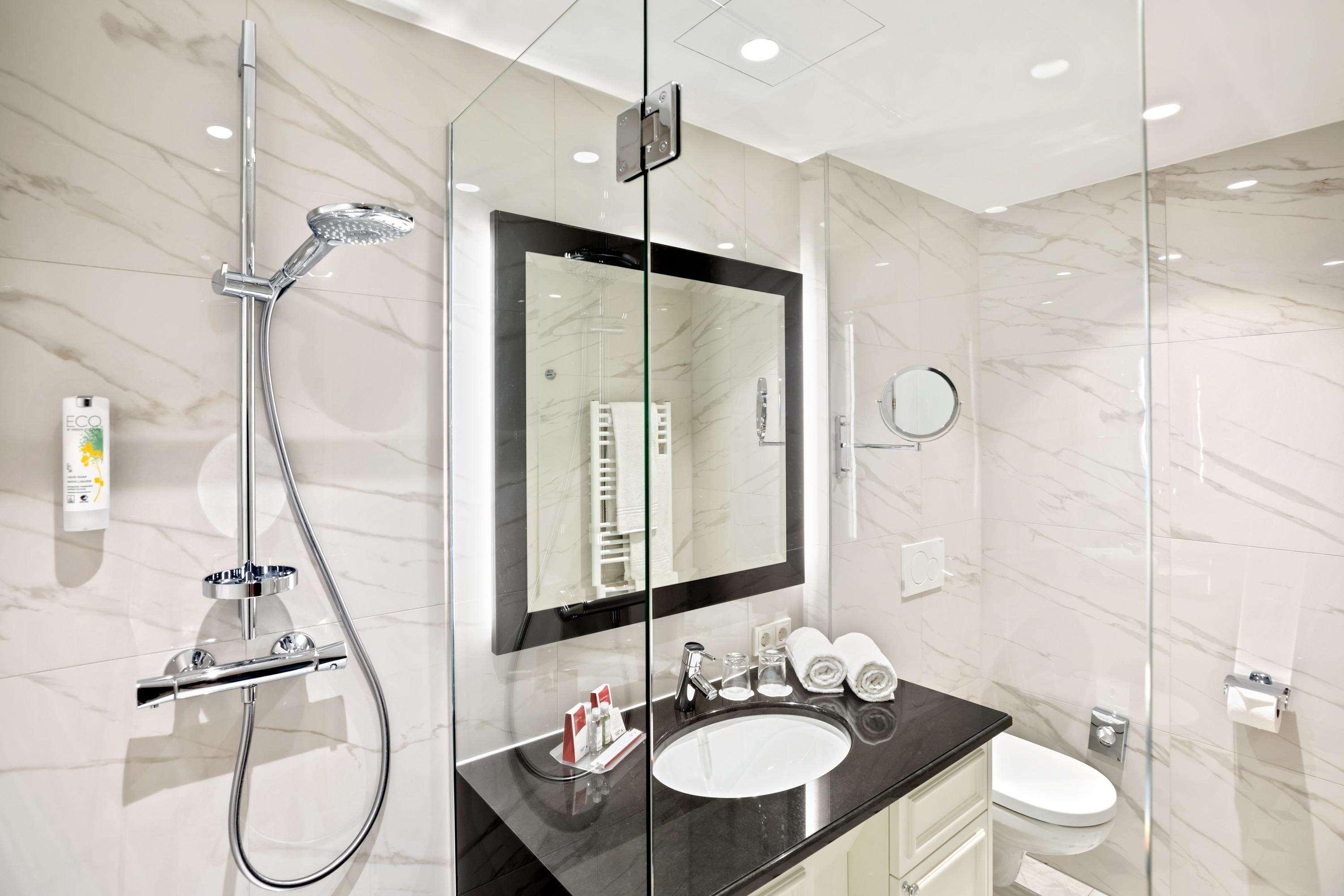 Family Room Capacity 4