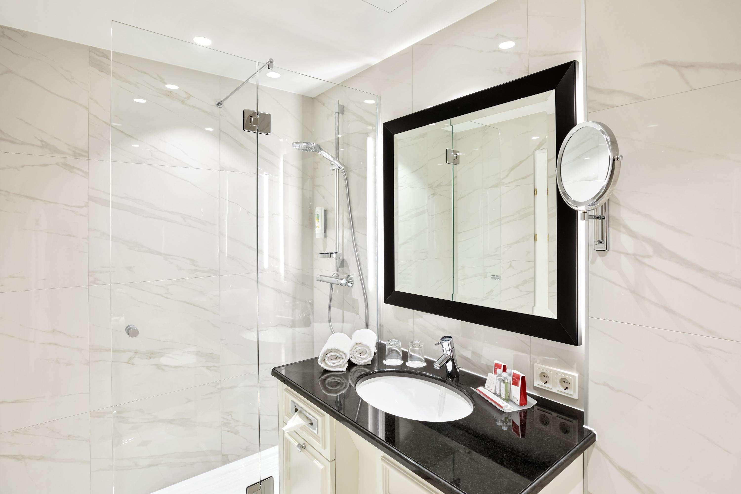 Family Room Capacity 4