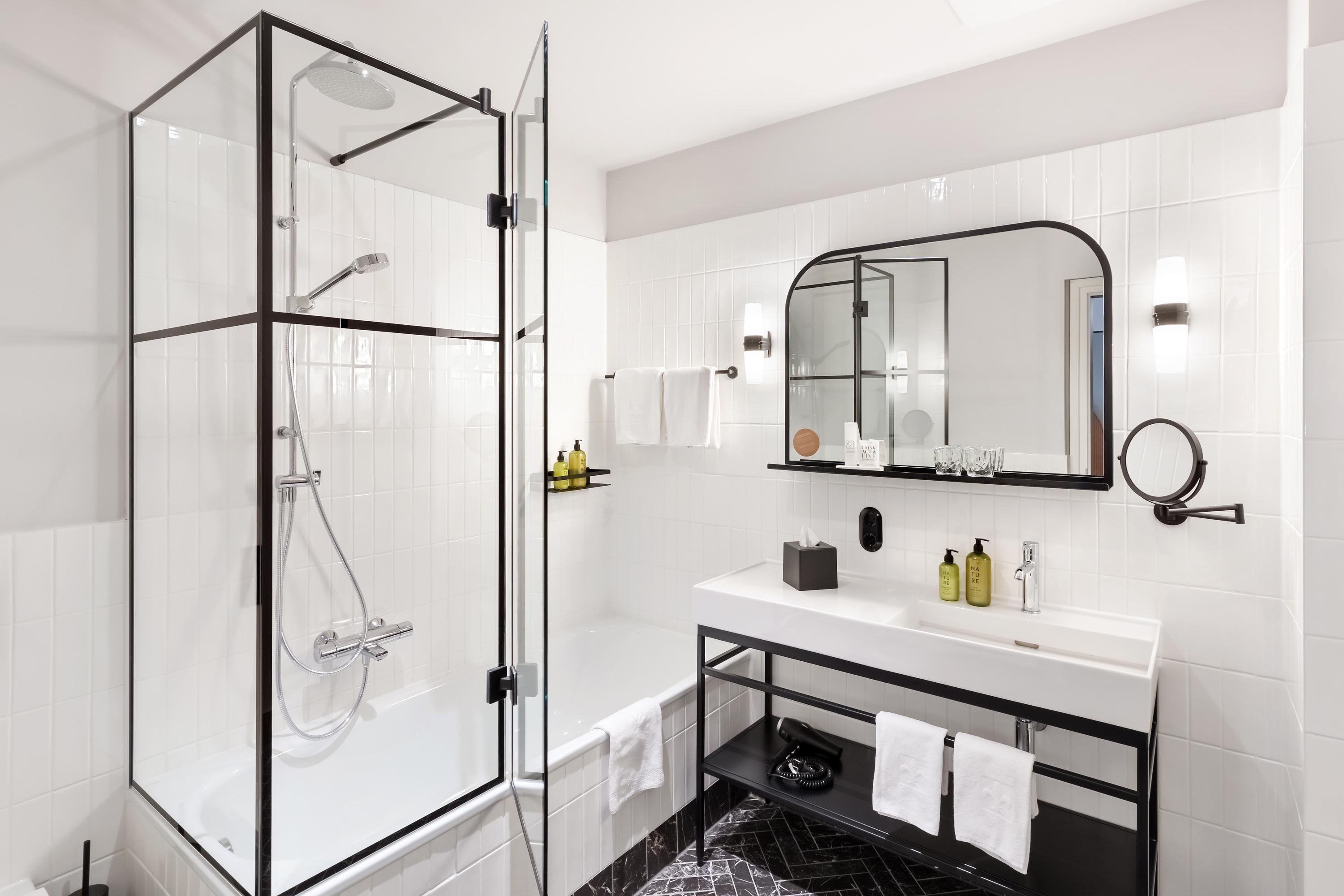 Double Premium Queen Bed