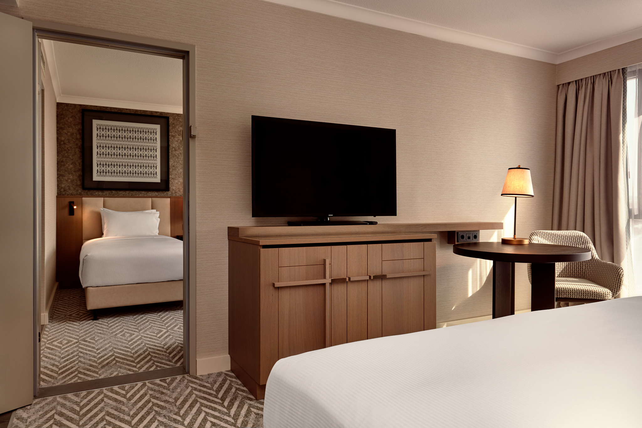 Family Room Guest Room King Bed