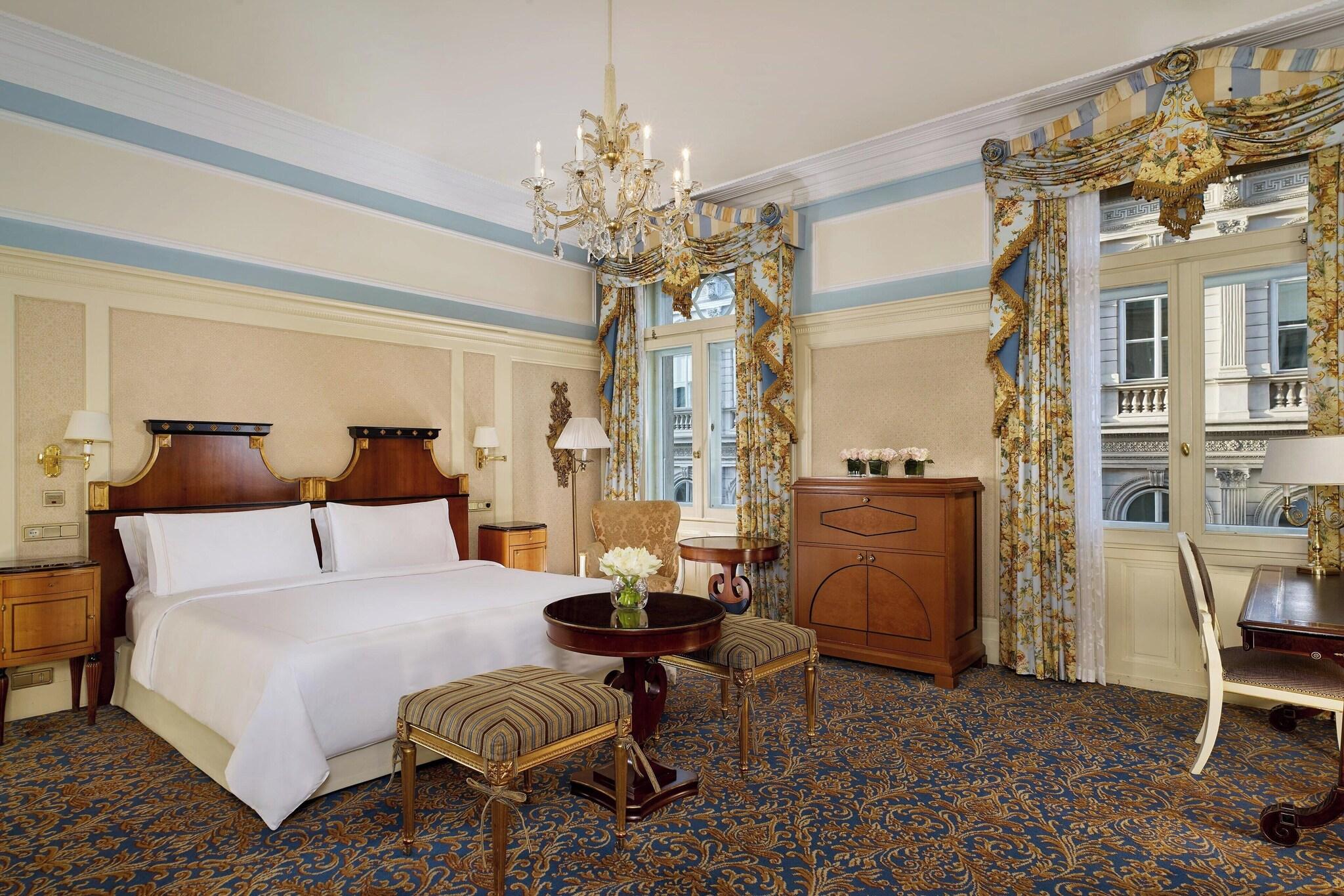 Double Deluxe King Bed