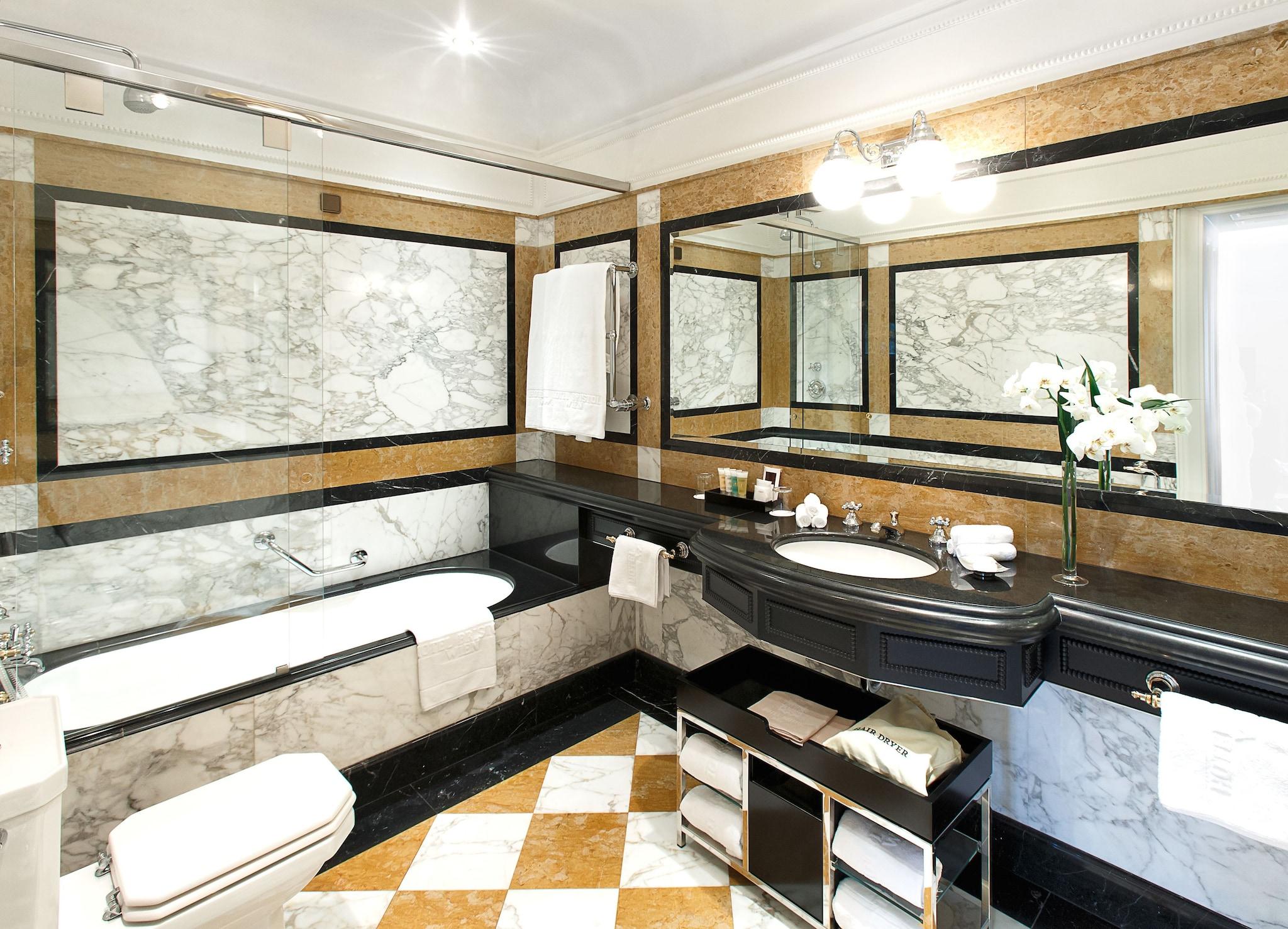 Double Classic King Bed