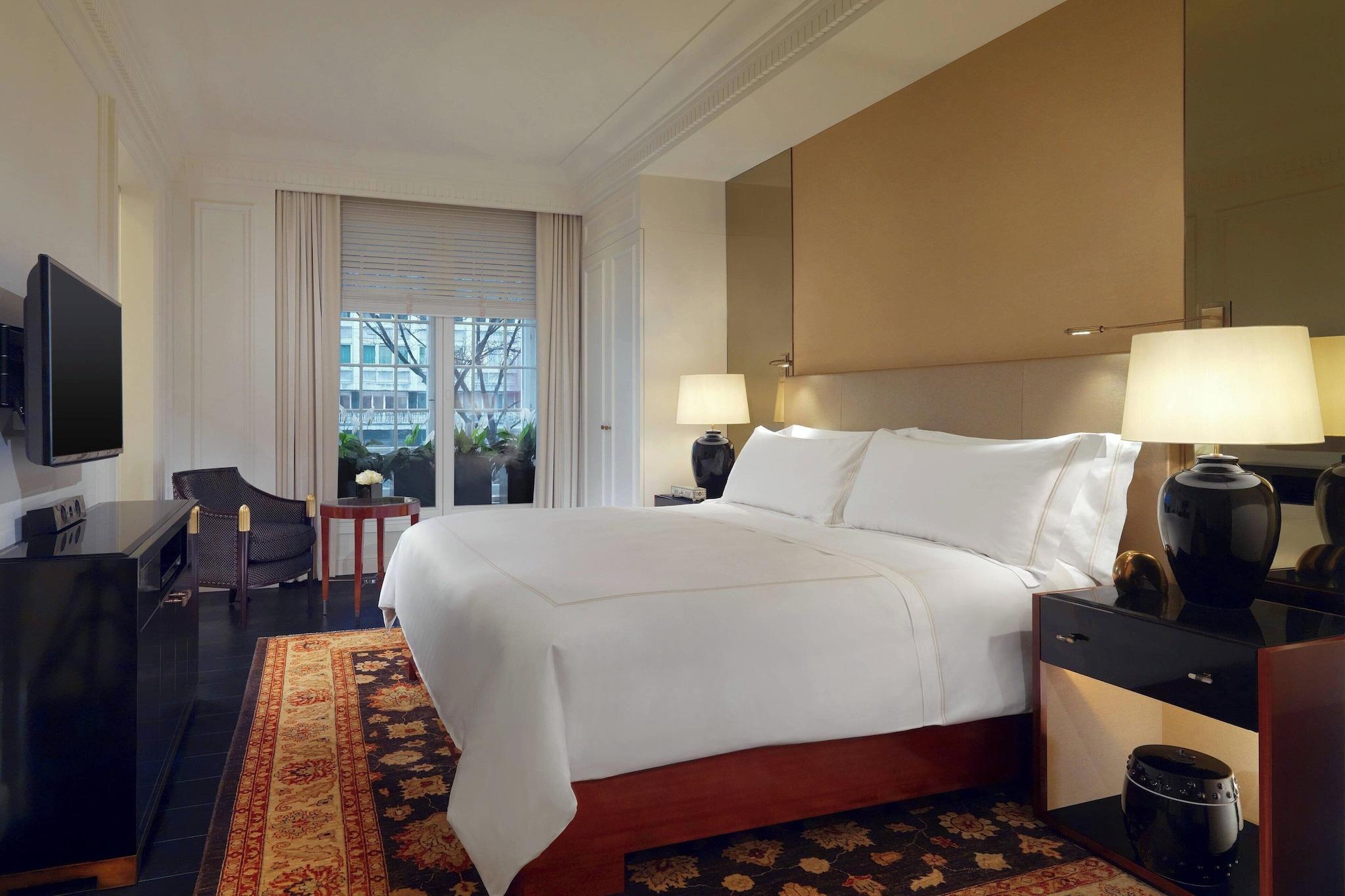 Suite King Bed Non Smoking