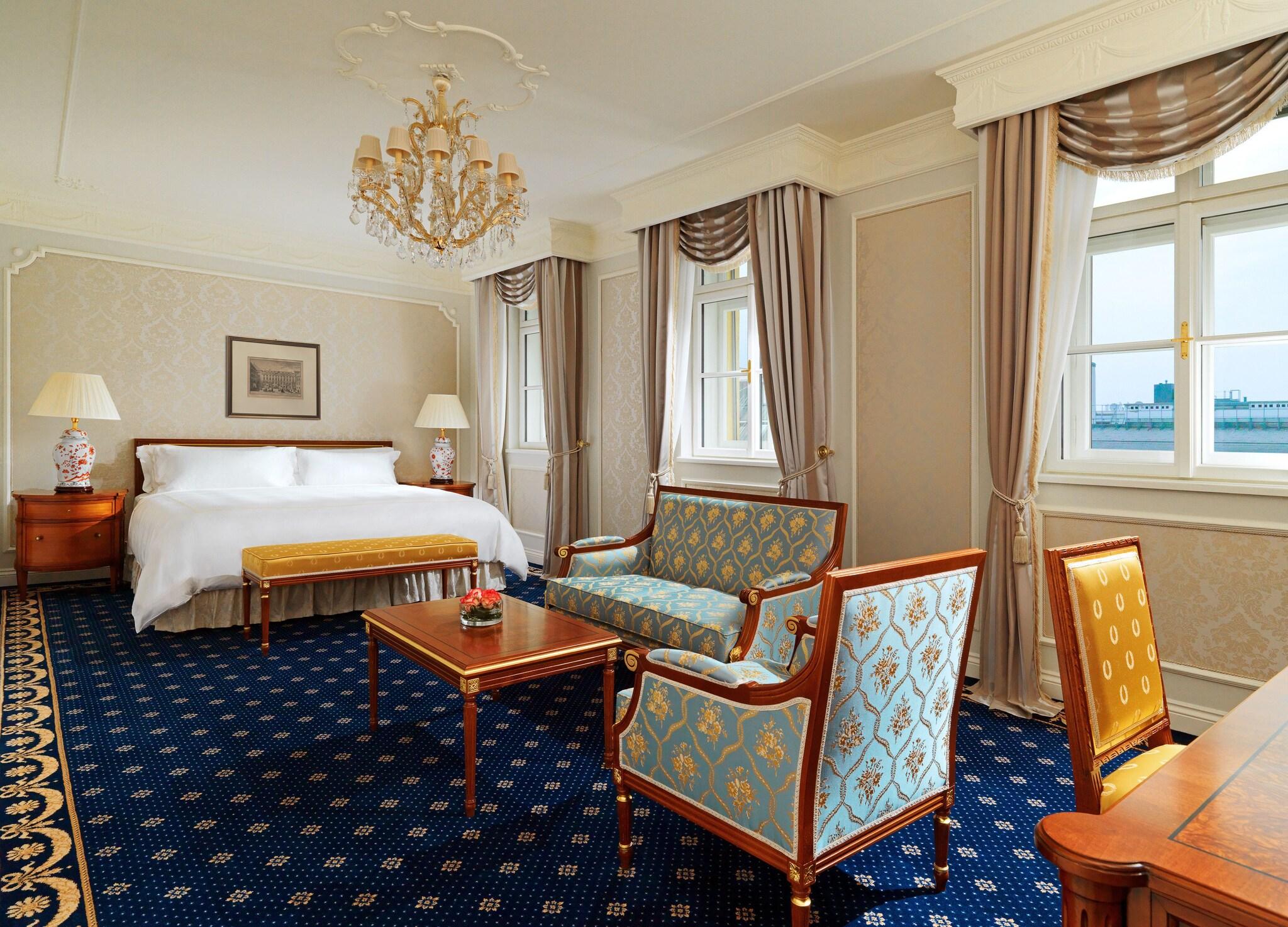 Junior Suite King Size Bed