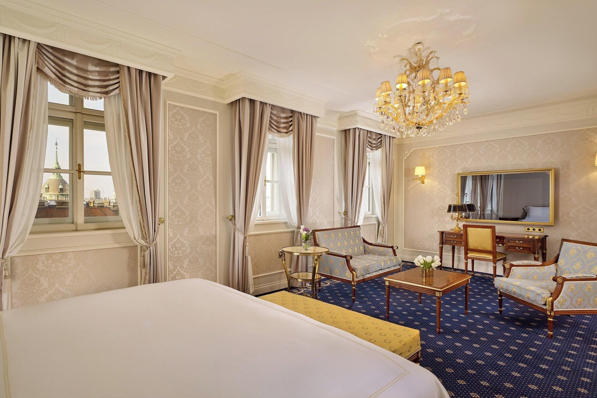 Junior Suite King Size Bed