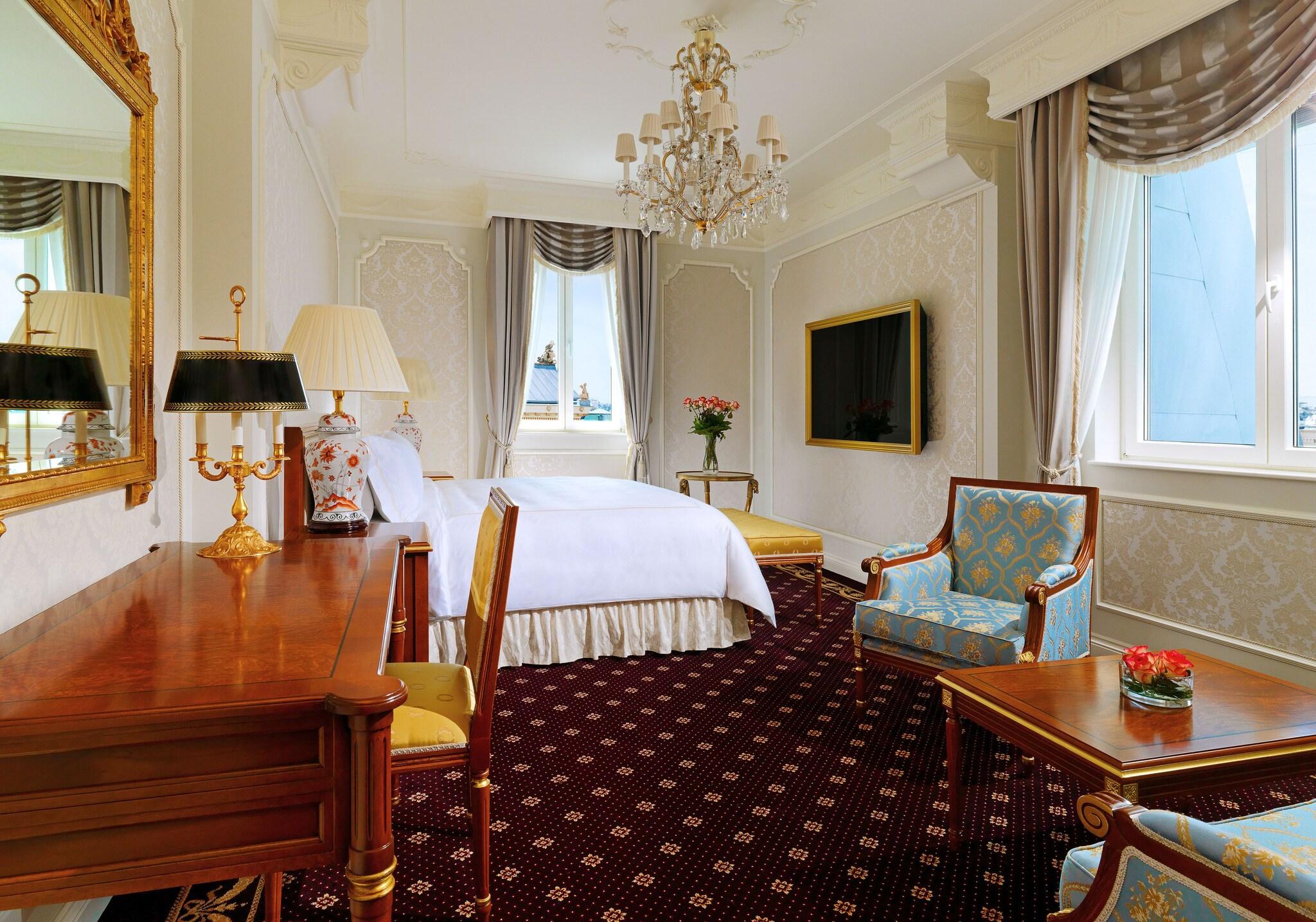 Double Deluxe King Bed