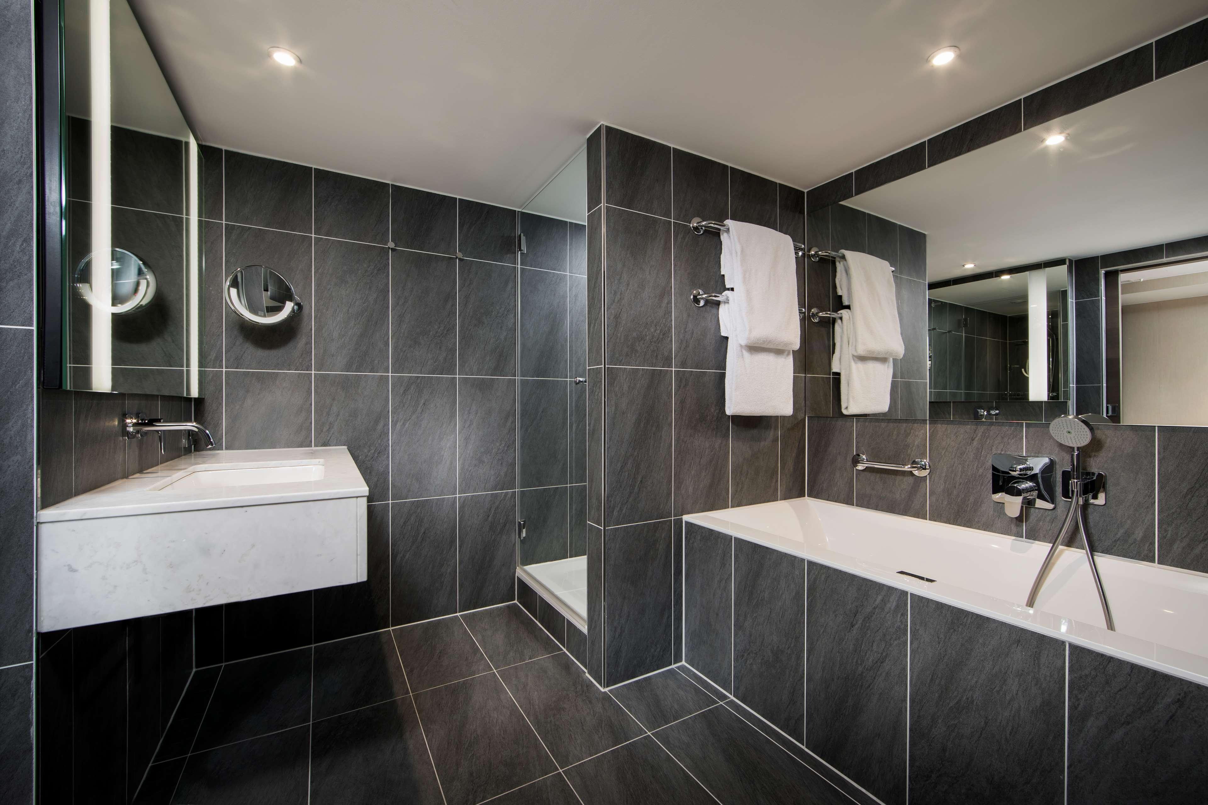 Double Guest Room King Bed