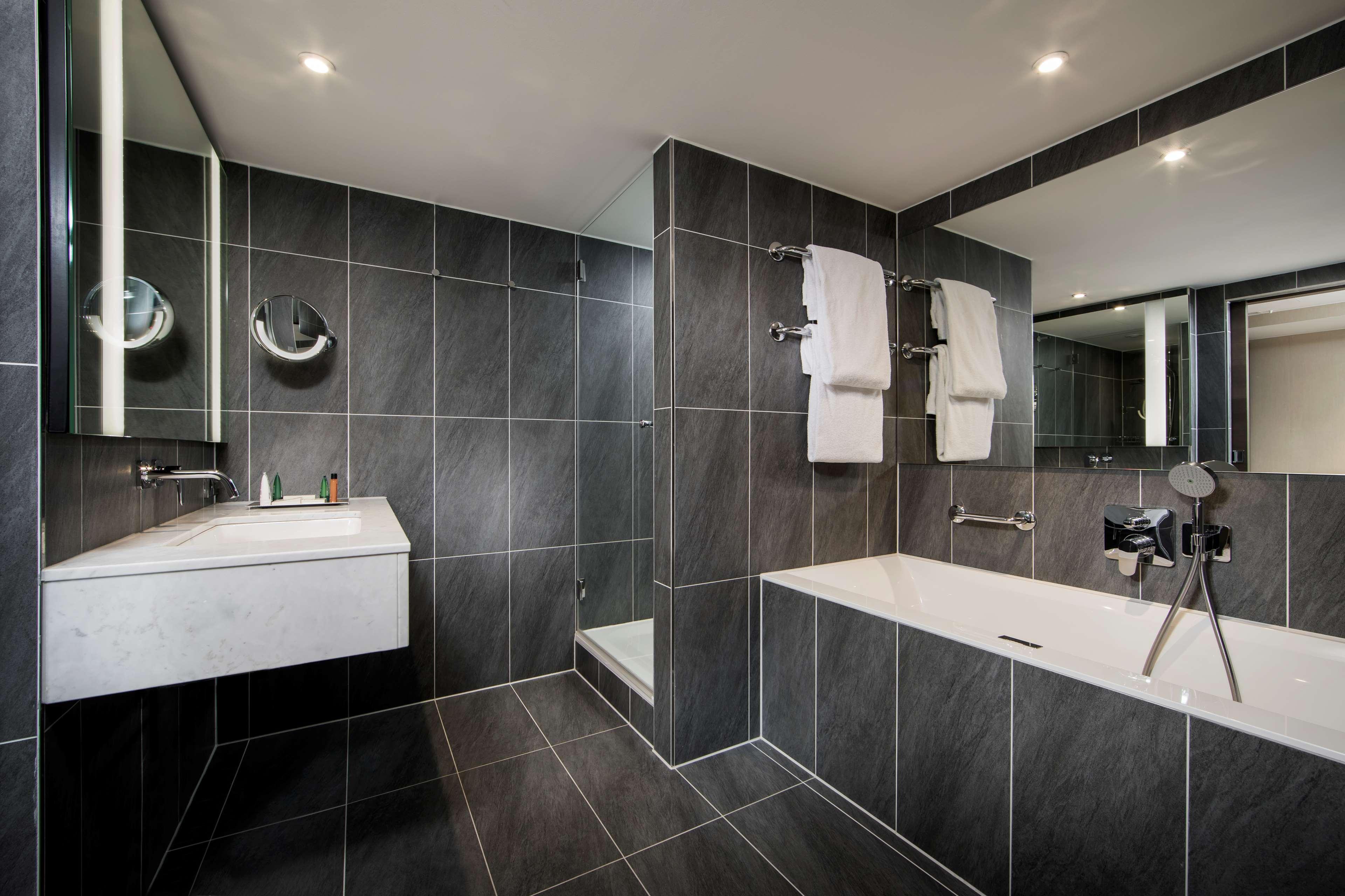 Double Guest Room King Bed