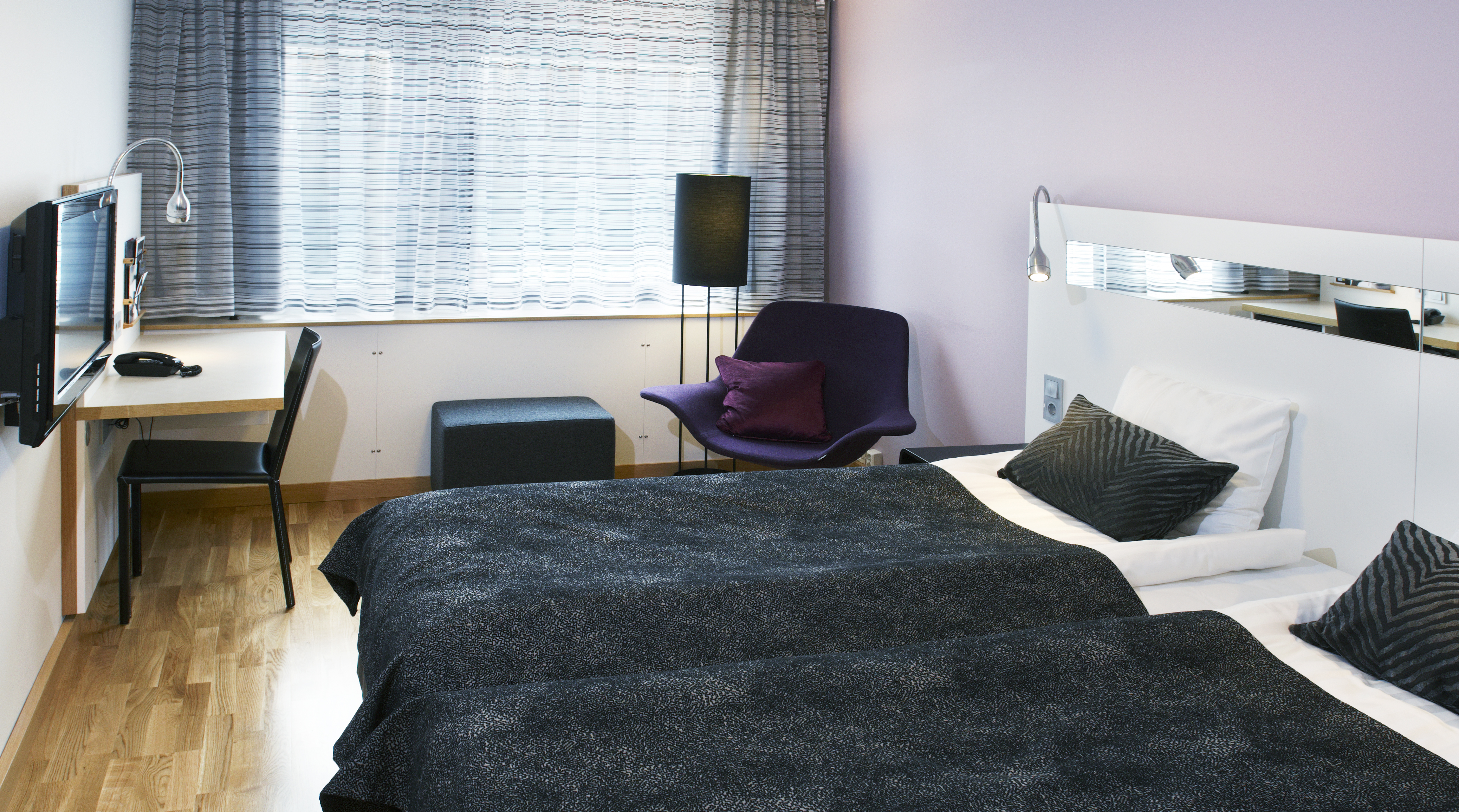 Double Queen Size Bed