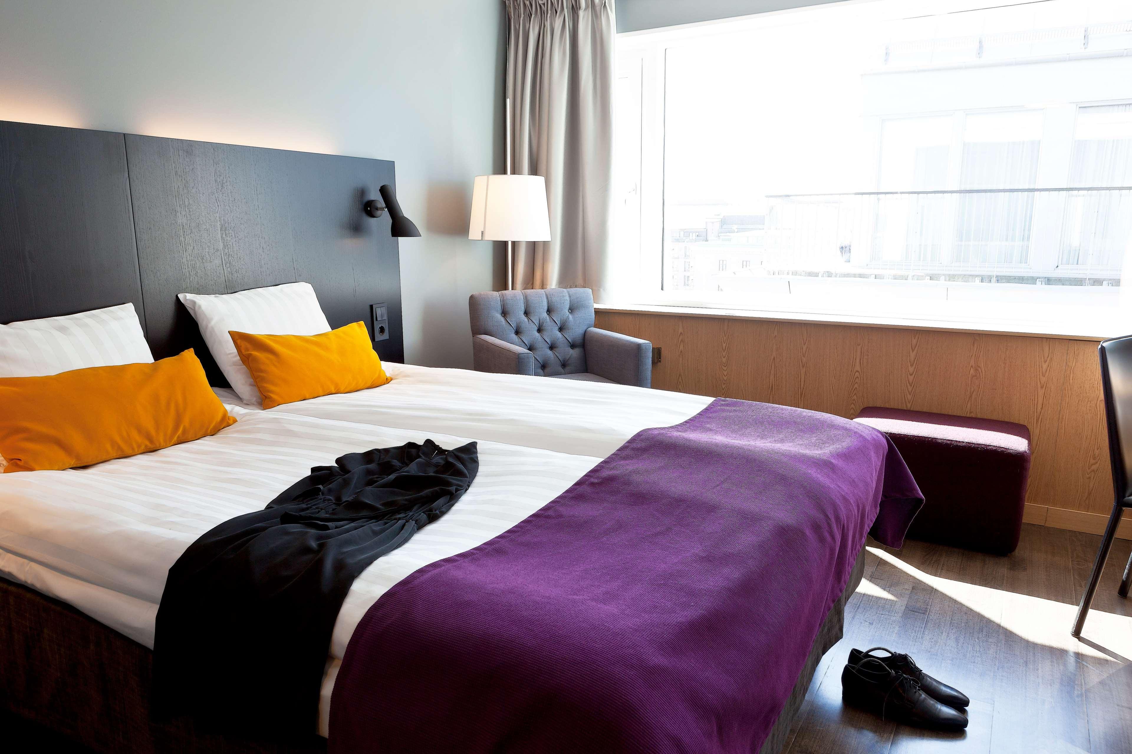 Double Queen Size Bed