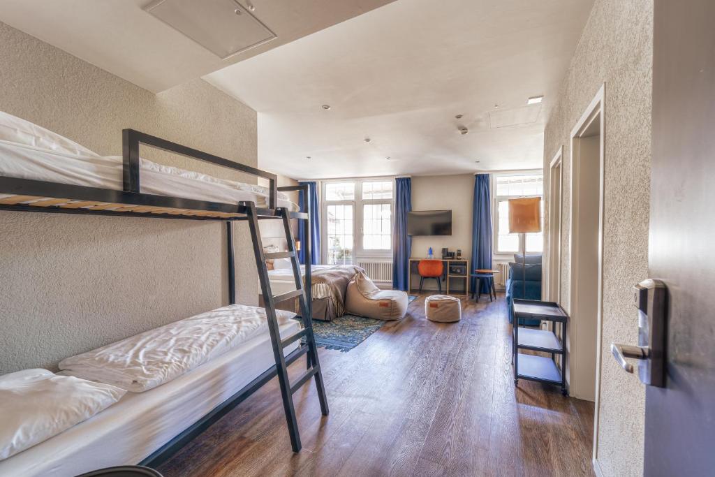 Family Room Standard