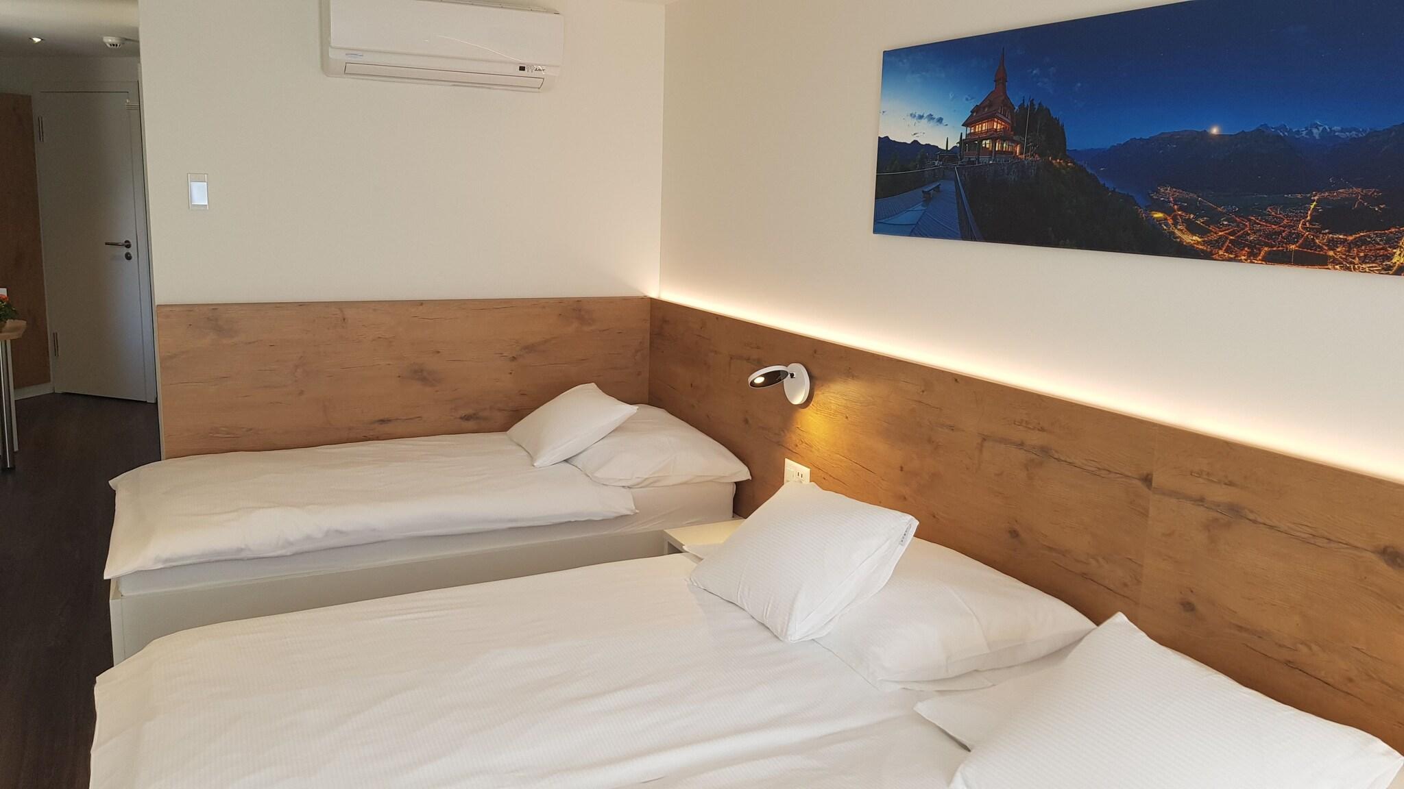 Triple Superior Mountain View