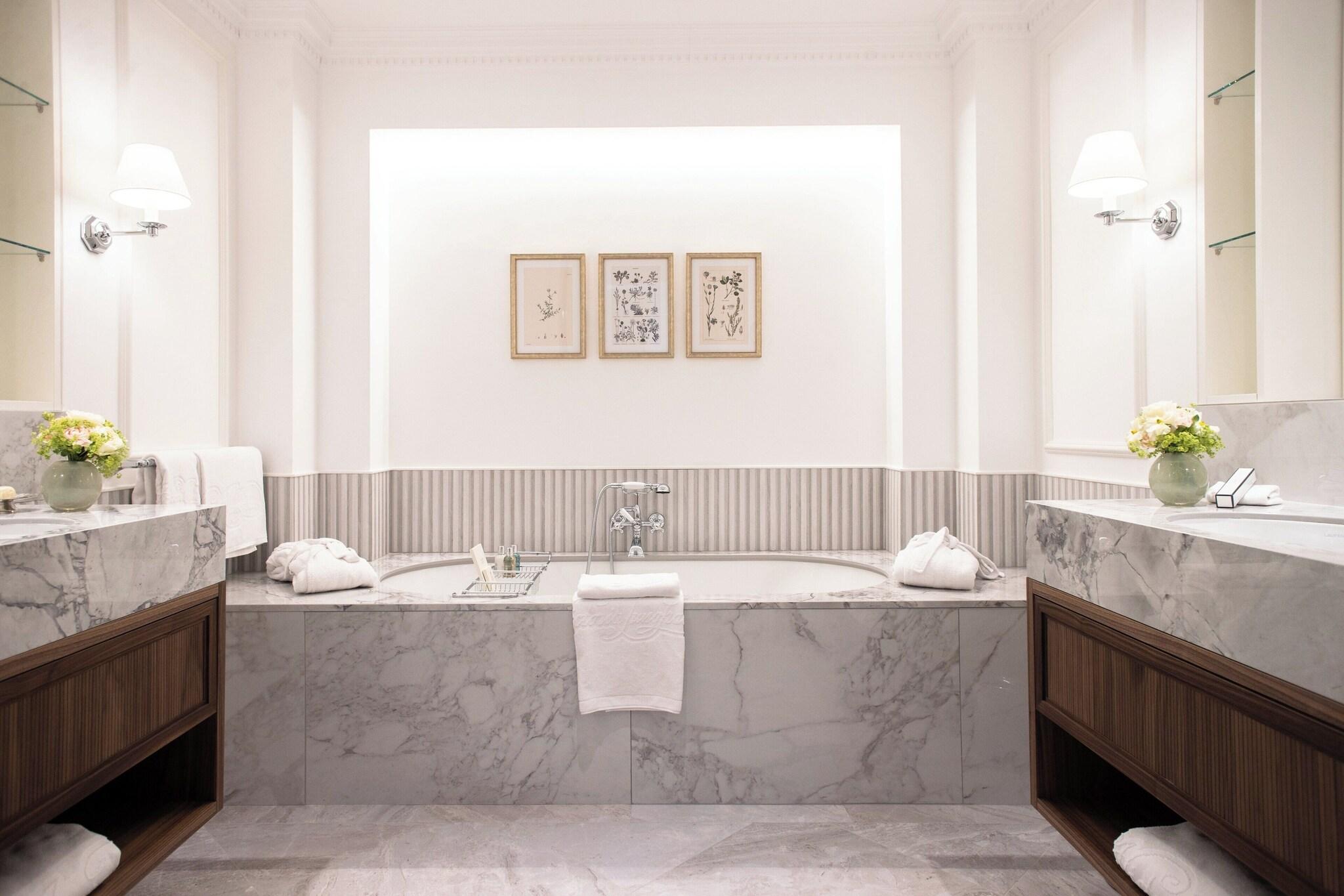 Suite with Double Bed