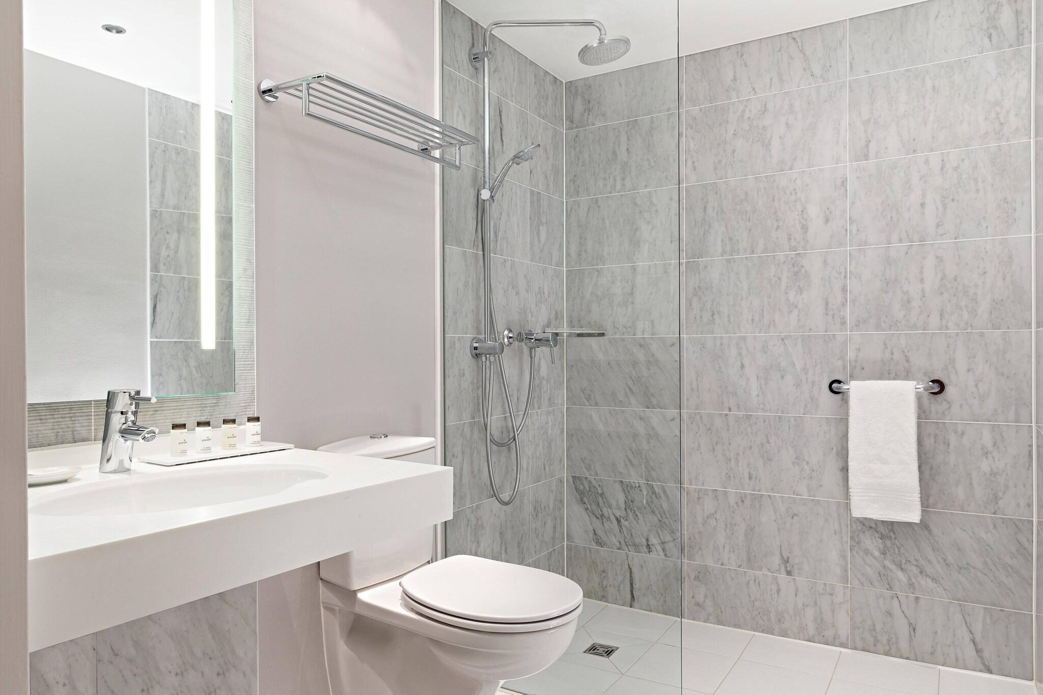 Junior Suite with Views