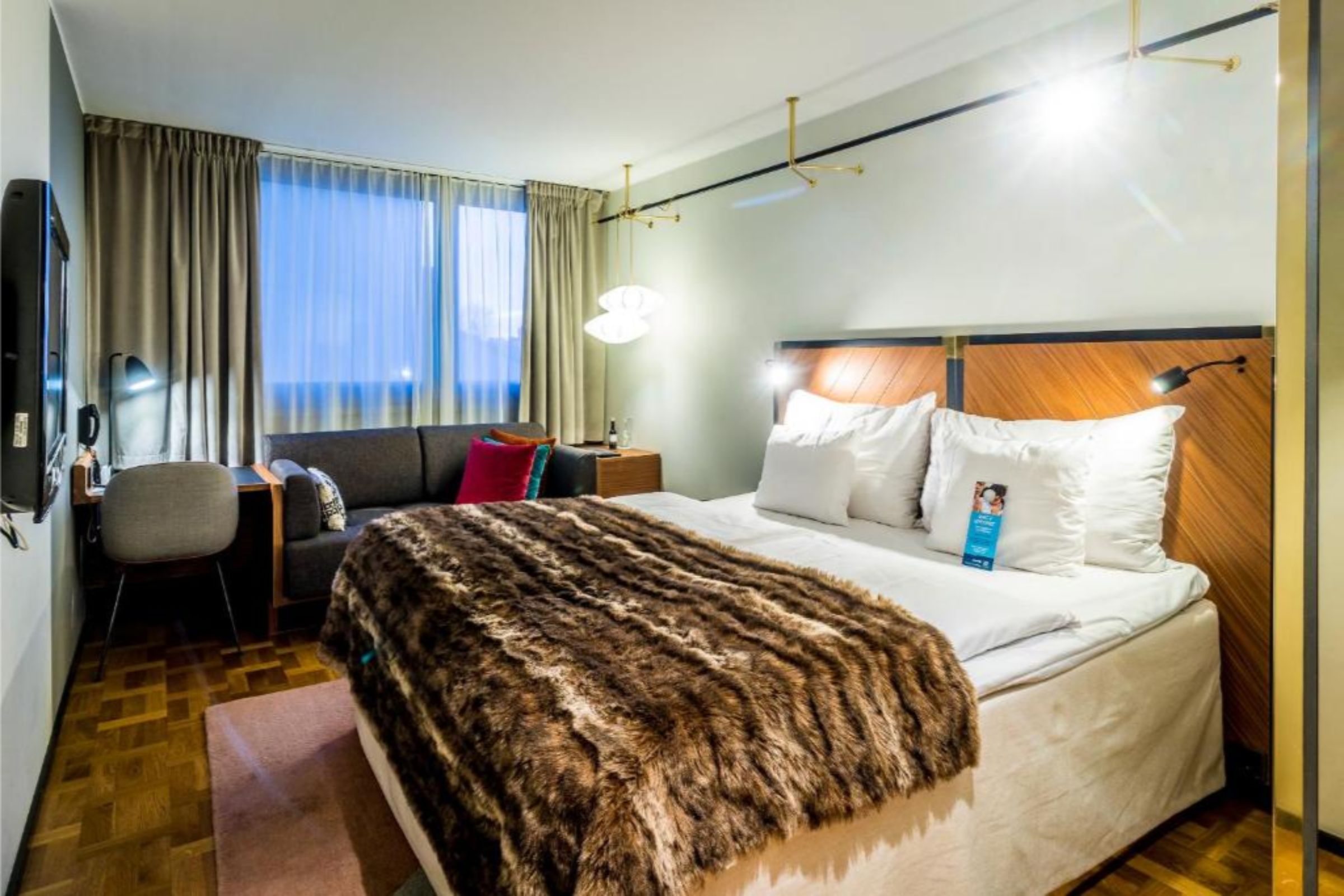 Double or Twin Standard