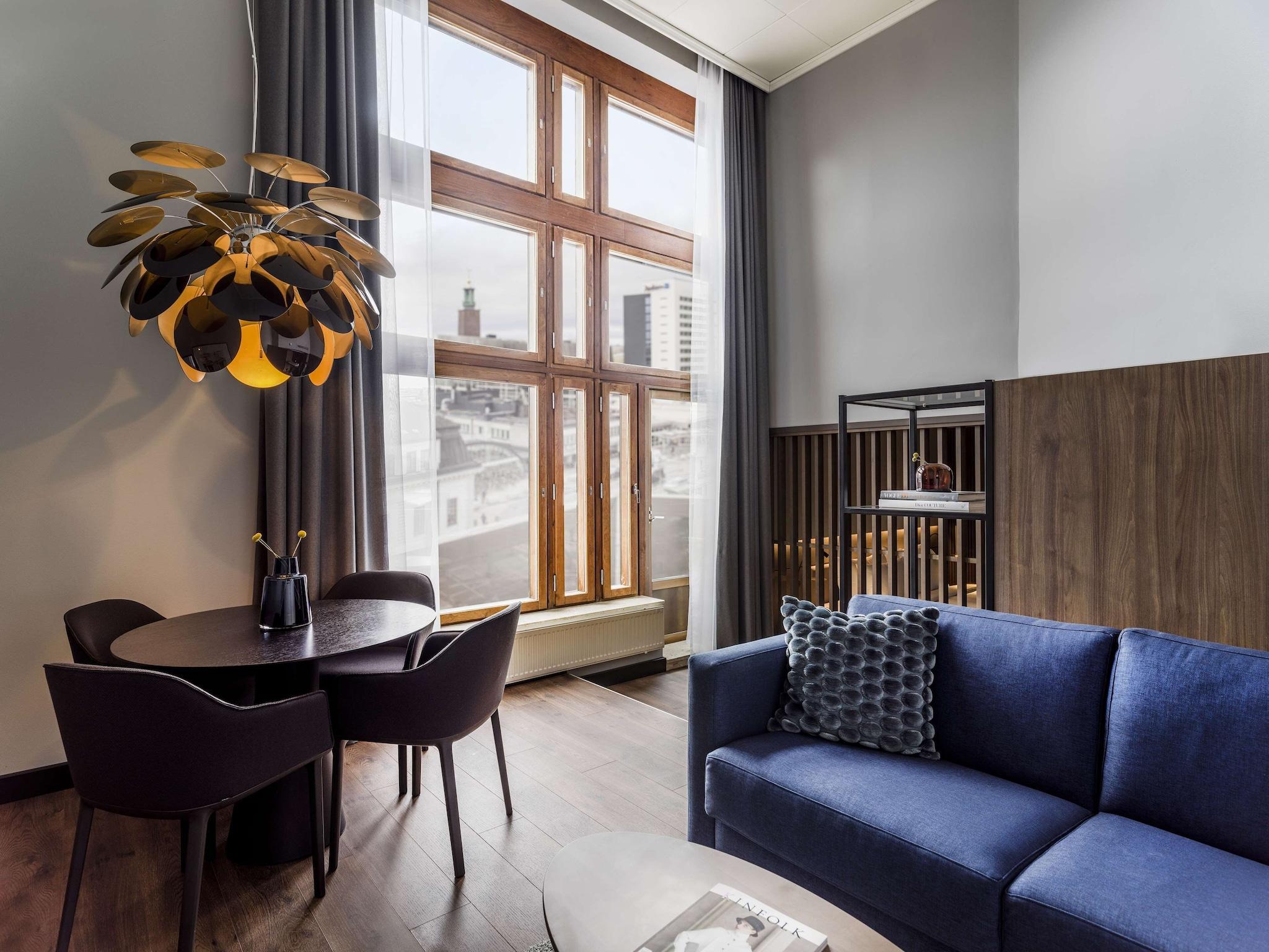 Suite King Bed One Bedroom 