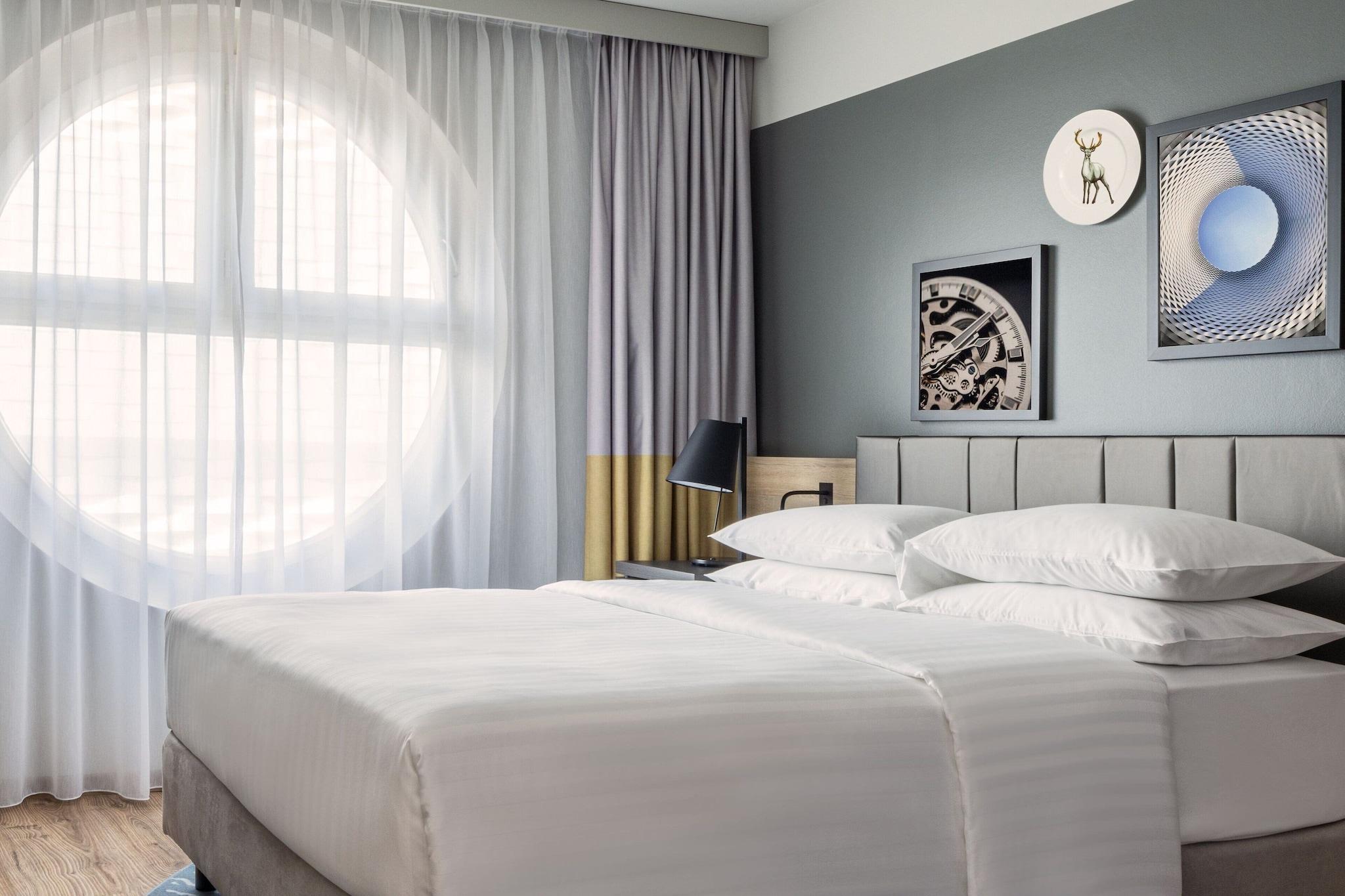 Double Superior Queen Bed