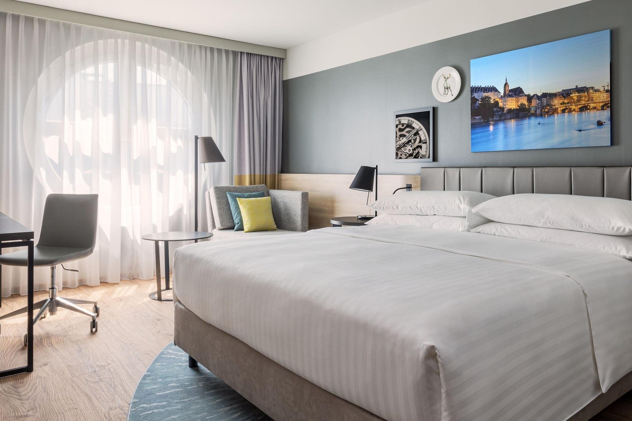 Double Club King Bed