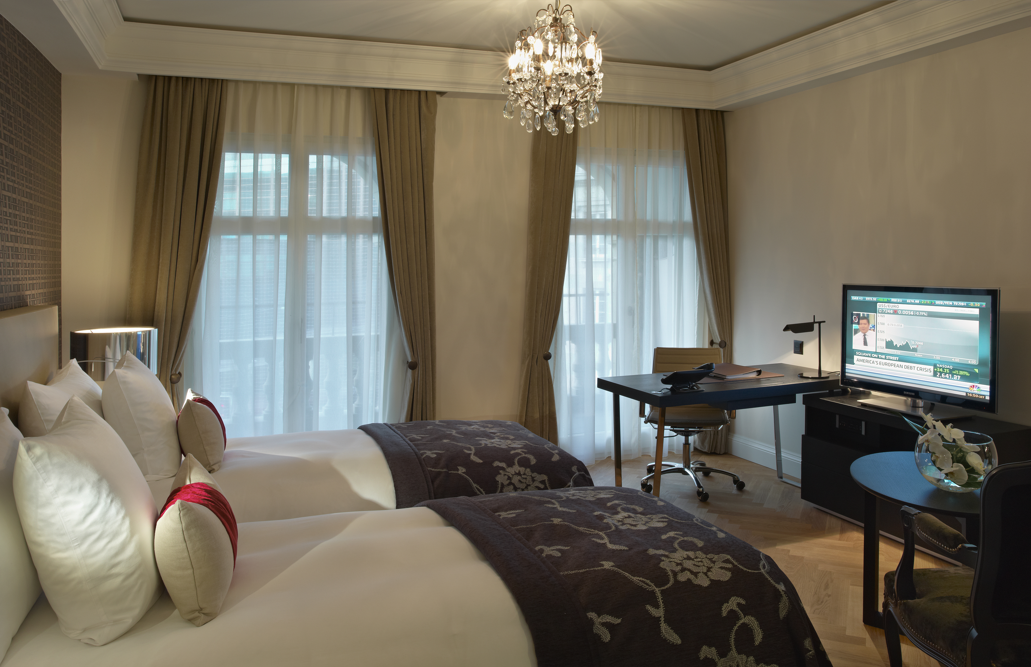 Double King Size Bed