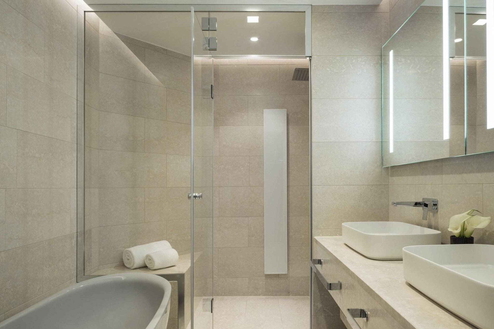 Suite Garden View King Bed