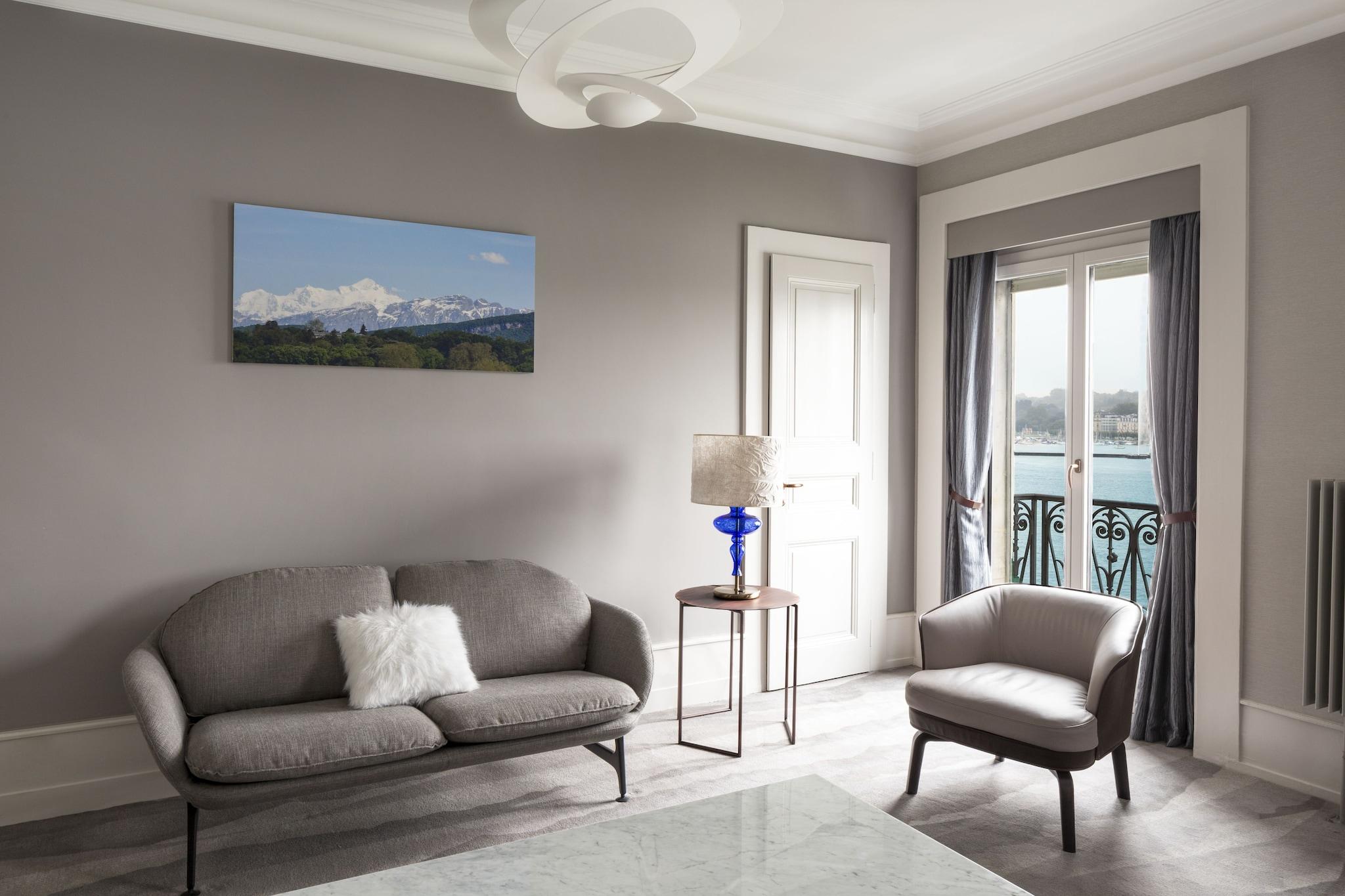 Double Premium King Bed