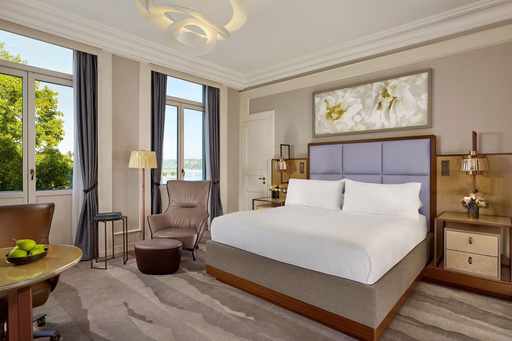 Double Deluxe Lake View